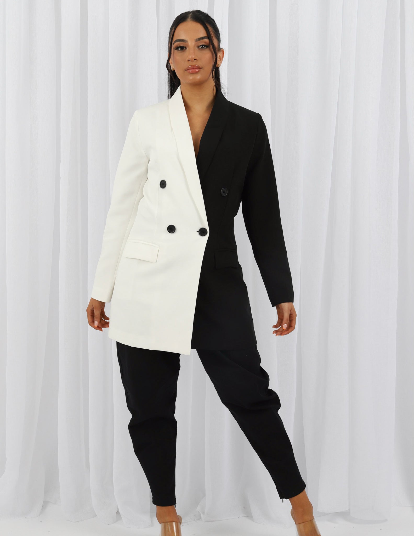 M7869blackandwhite-coat-jacket