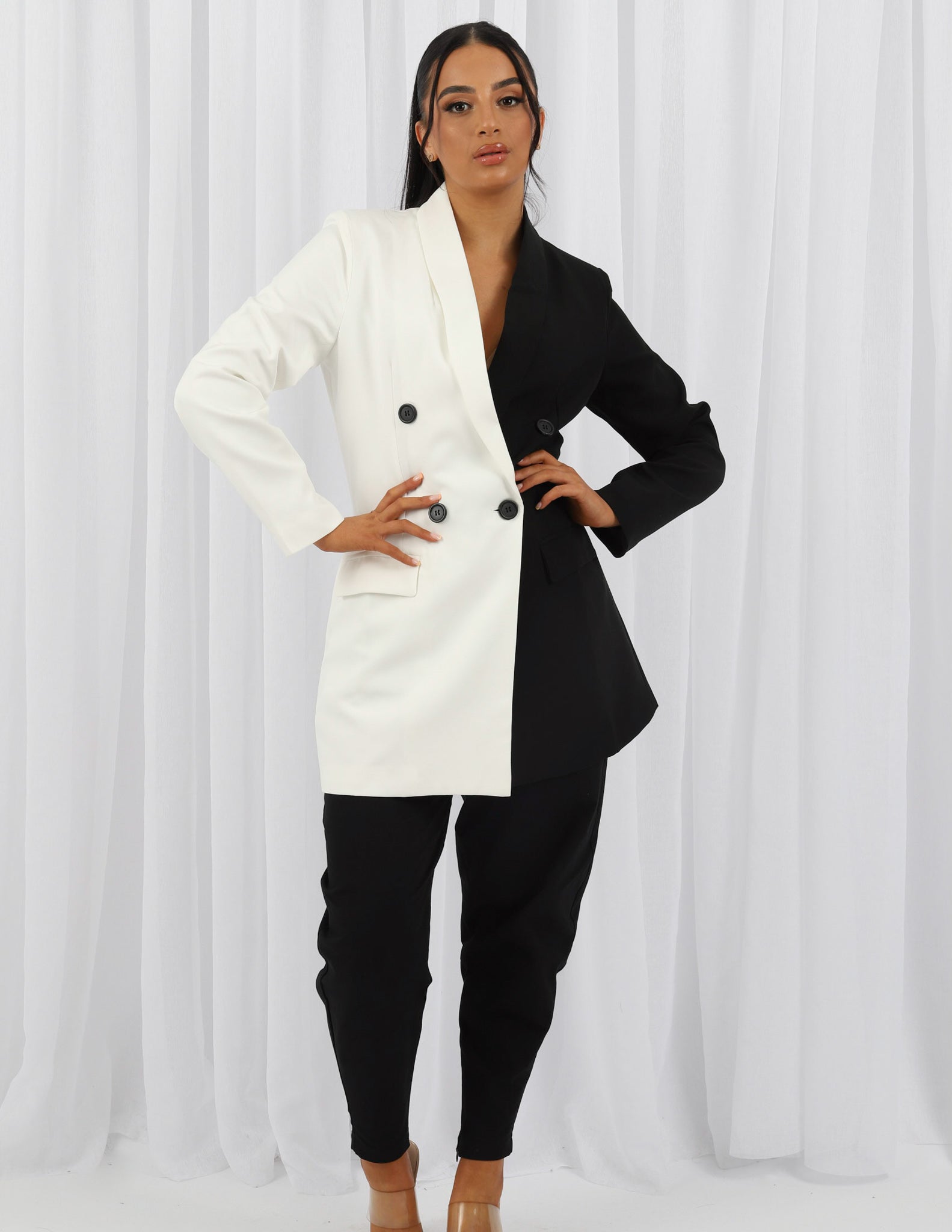 M7869blackandwhite-coat-jacket