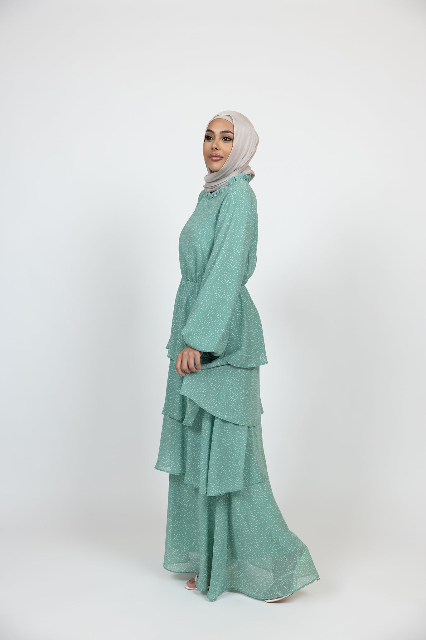 M8116Green-dress-abaya