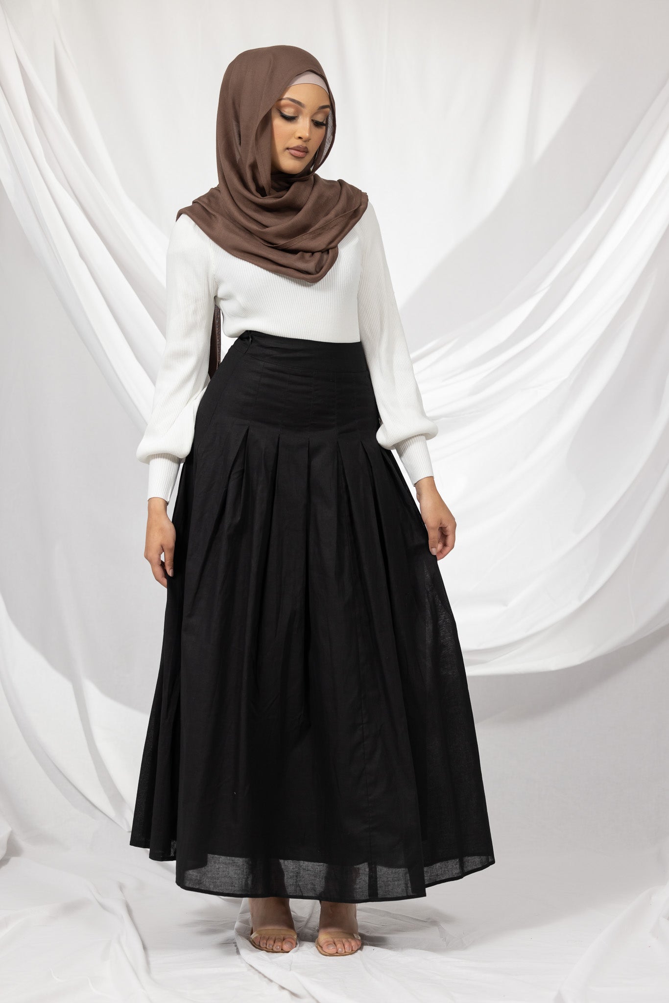 M8251Black-skirt
