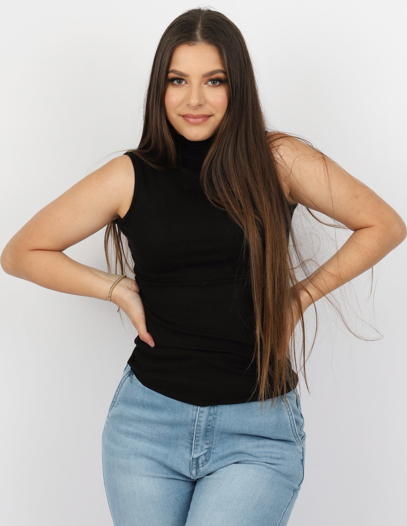 ST1049Black-top-basic
