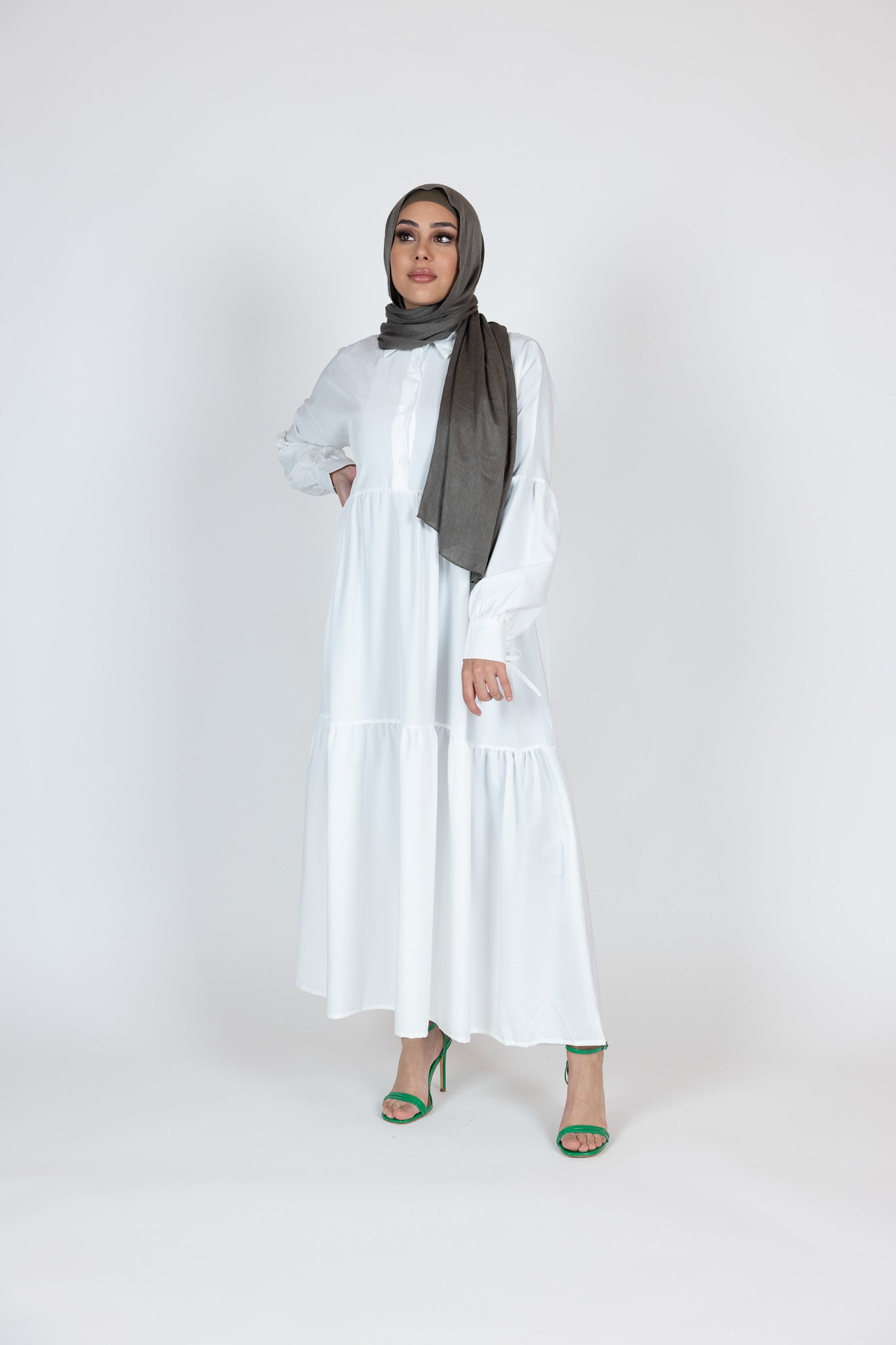WS00373White-dress-abaya