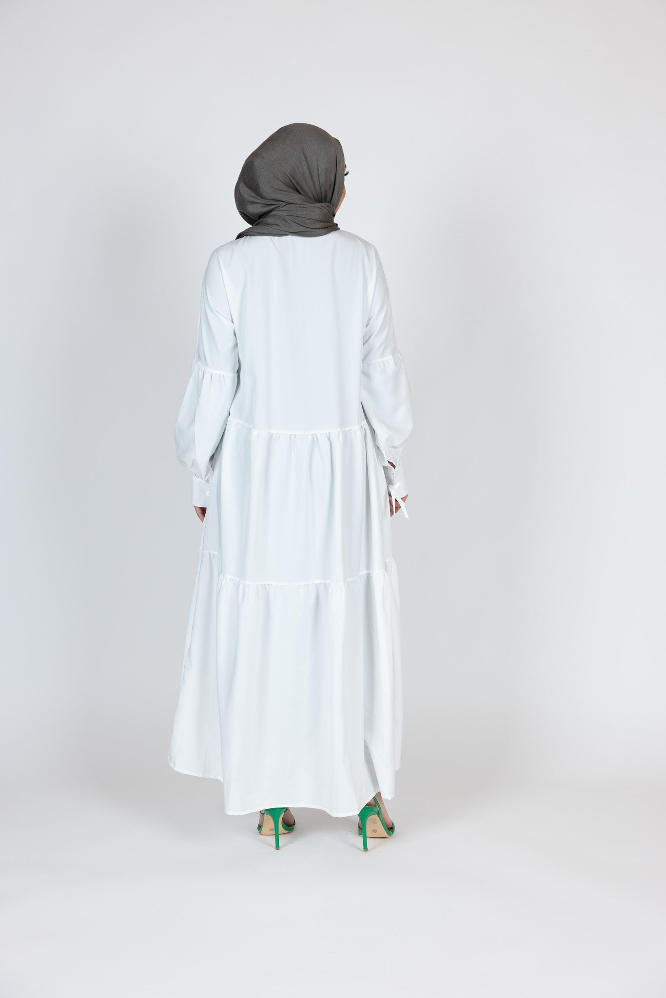 WS00373White-dress-abaya