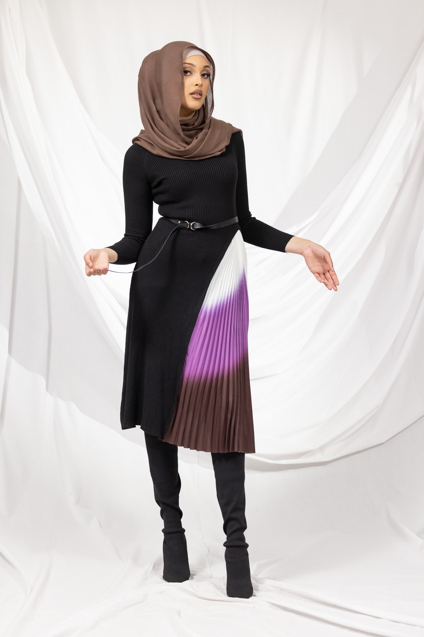 WS00380Black-dress-midi