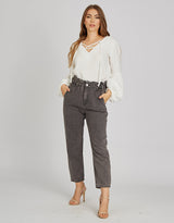 del101801-CH-pants-denim