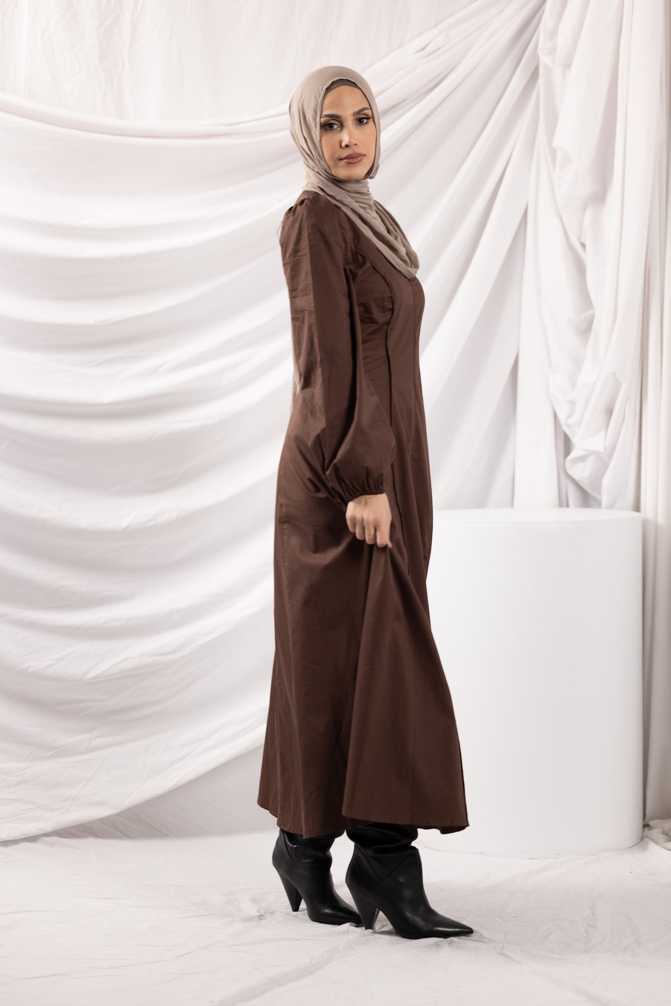  01221259-1-CHO-dress-abaya