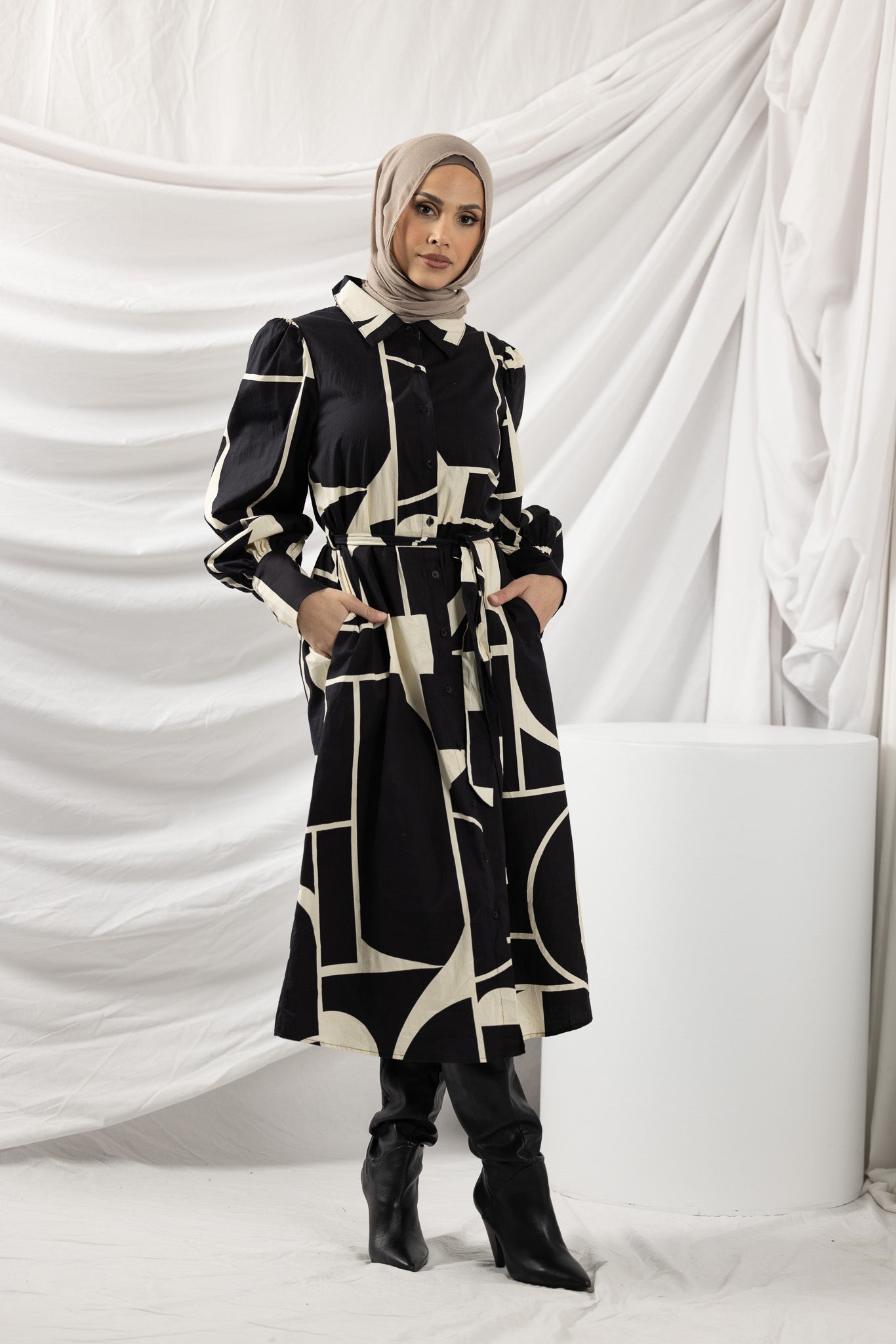 01230146-1-BLK-dress-abaya