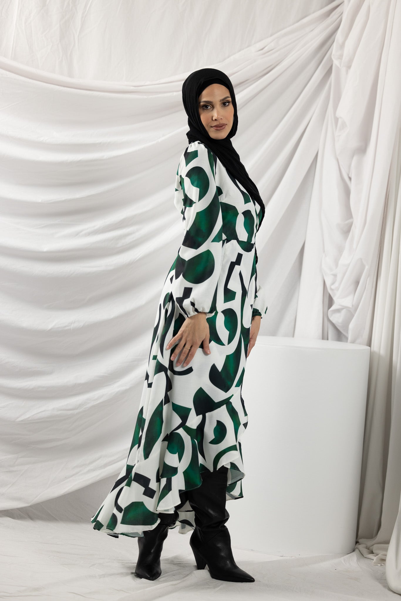 01230164-GW-dress-abaya