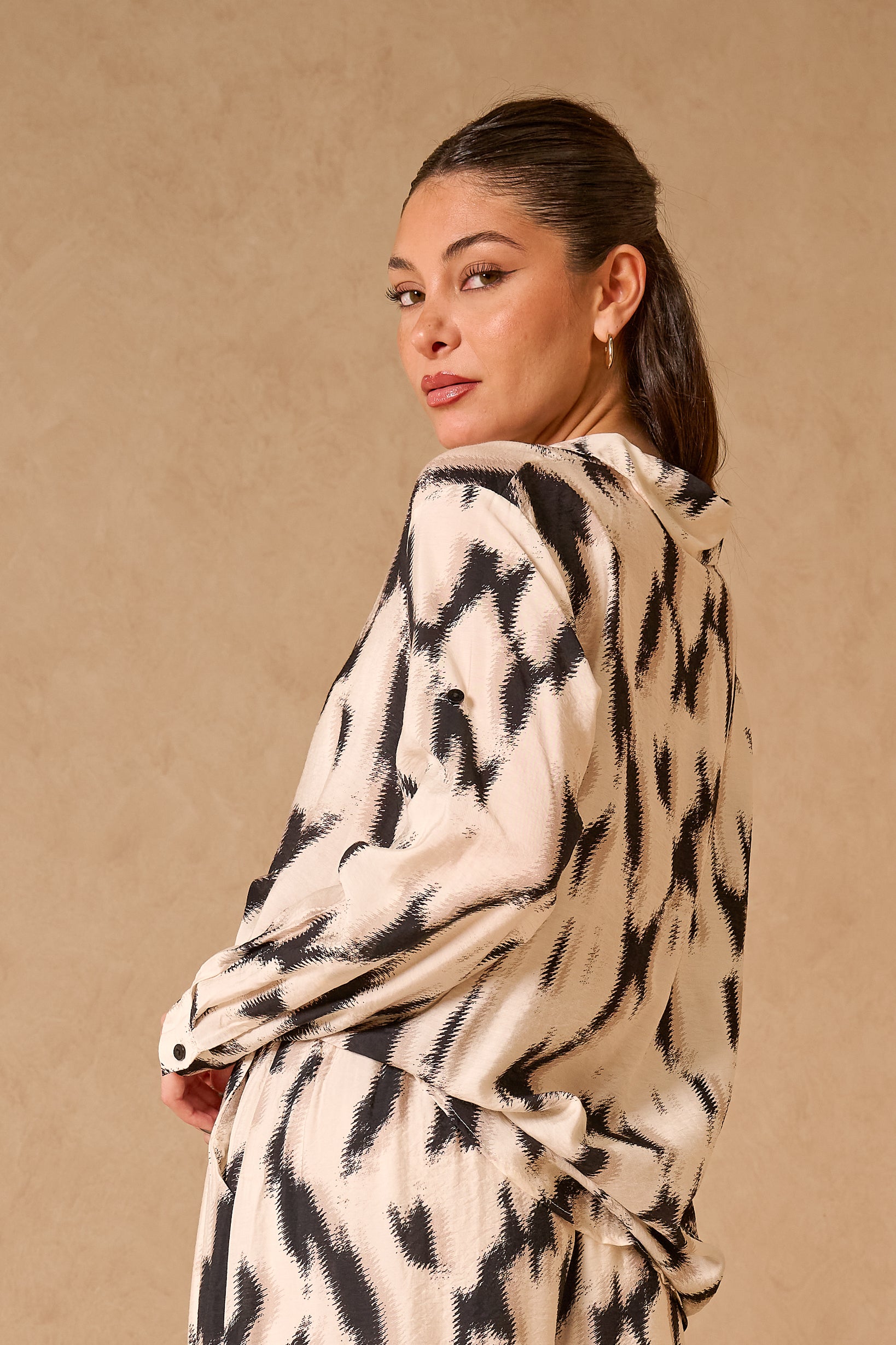 01240865-1-print-top