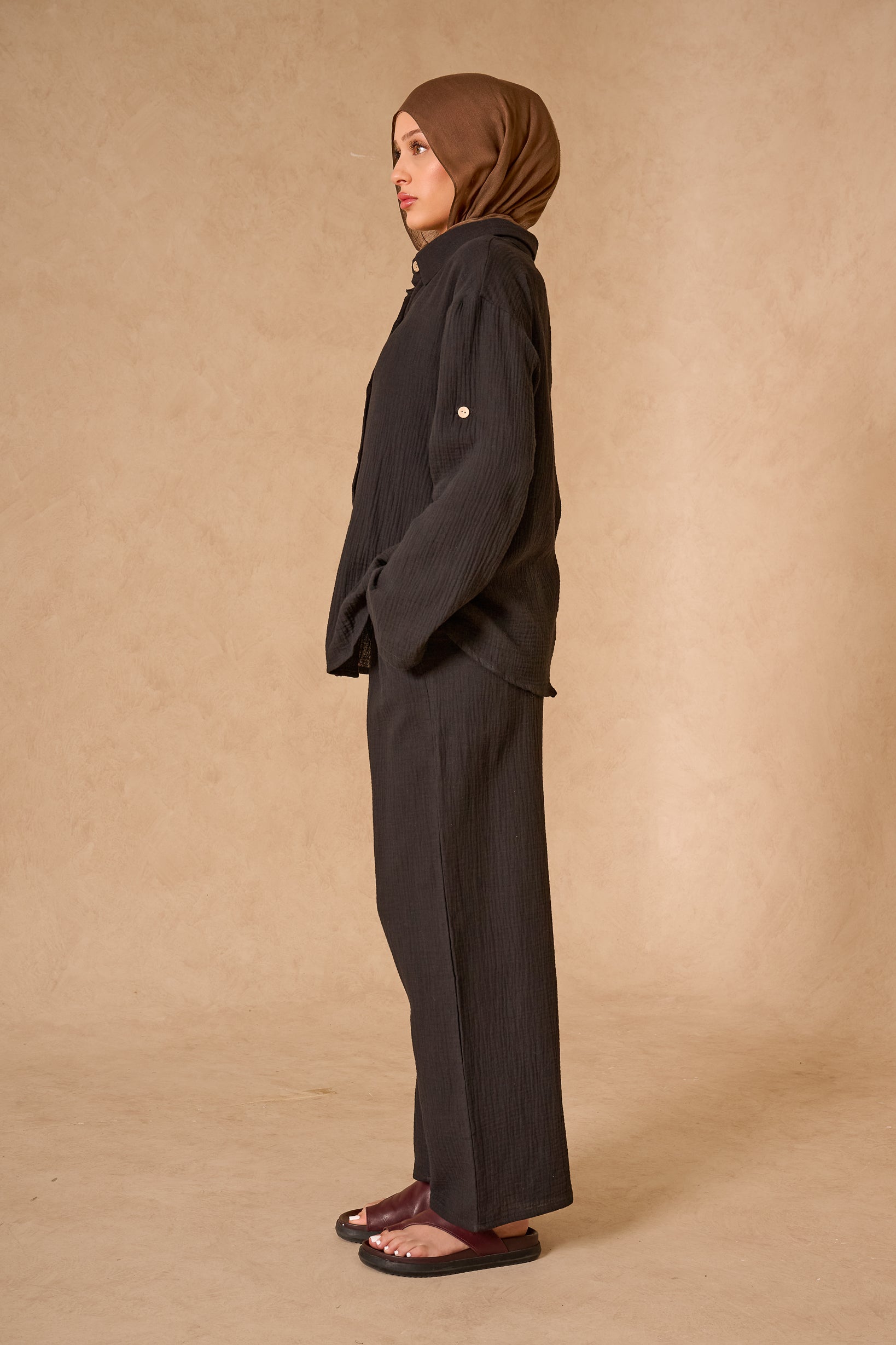 01250437-1-BLK-top