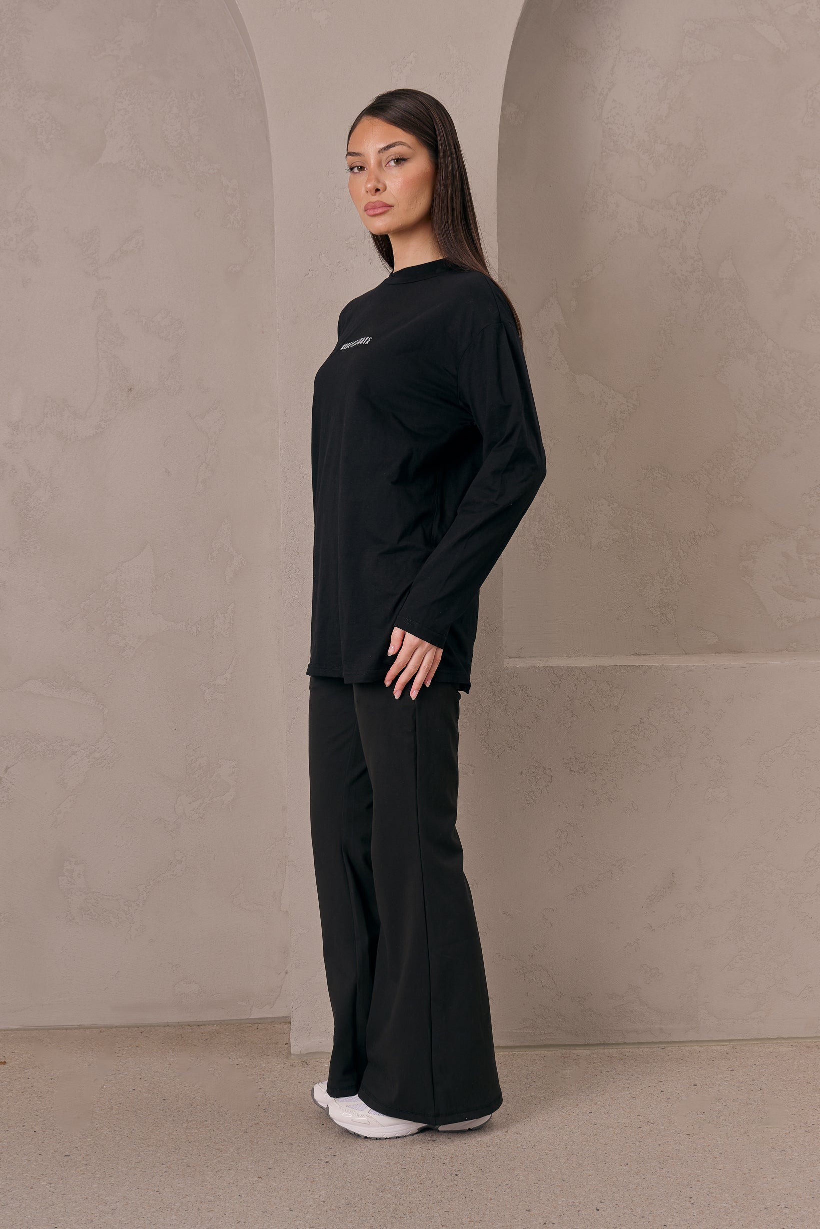 Modelle/Move Long Sleeve Tee