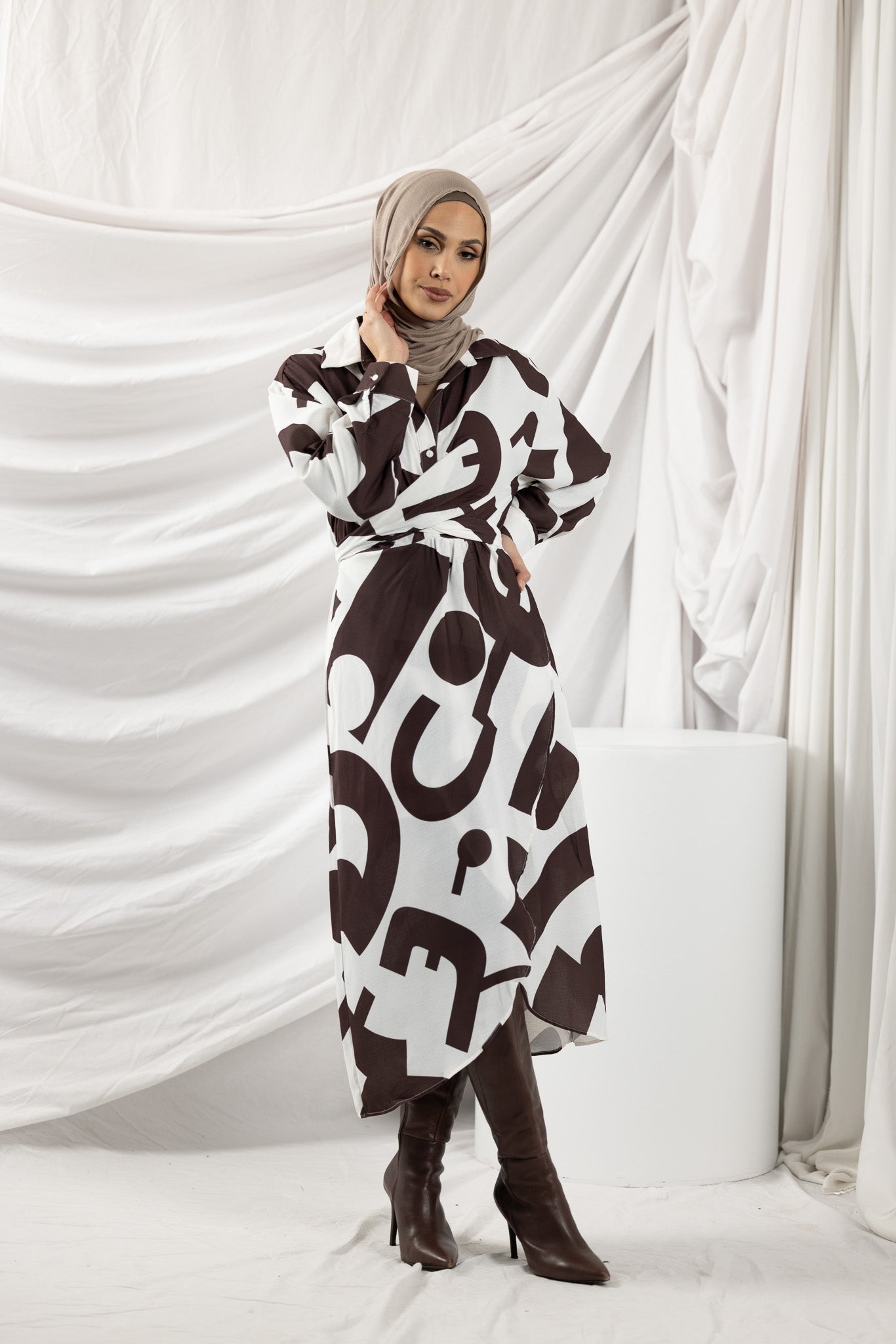 31230026-BRW-dress-abaya