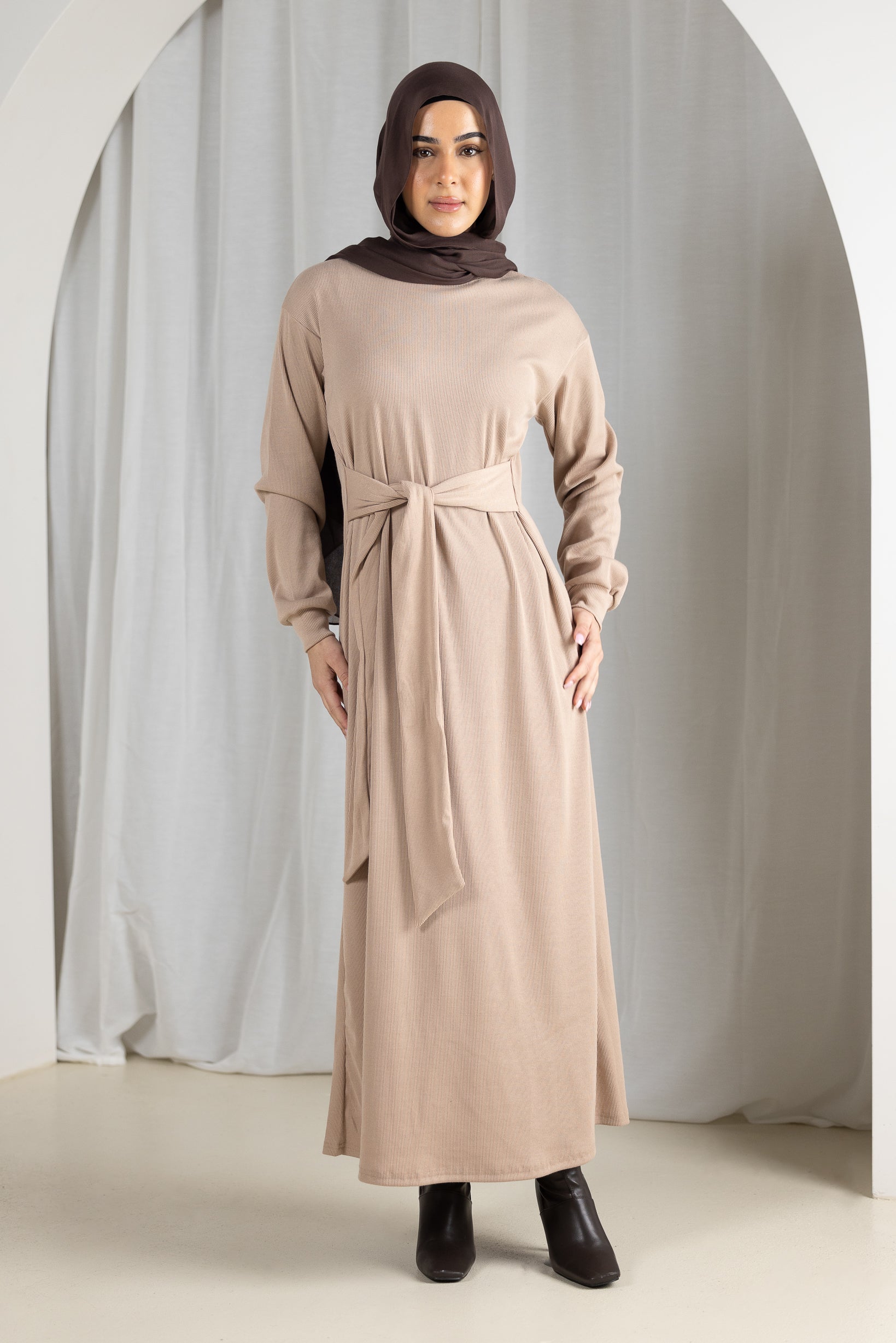 60928-NUD-dress-abaya