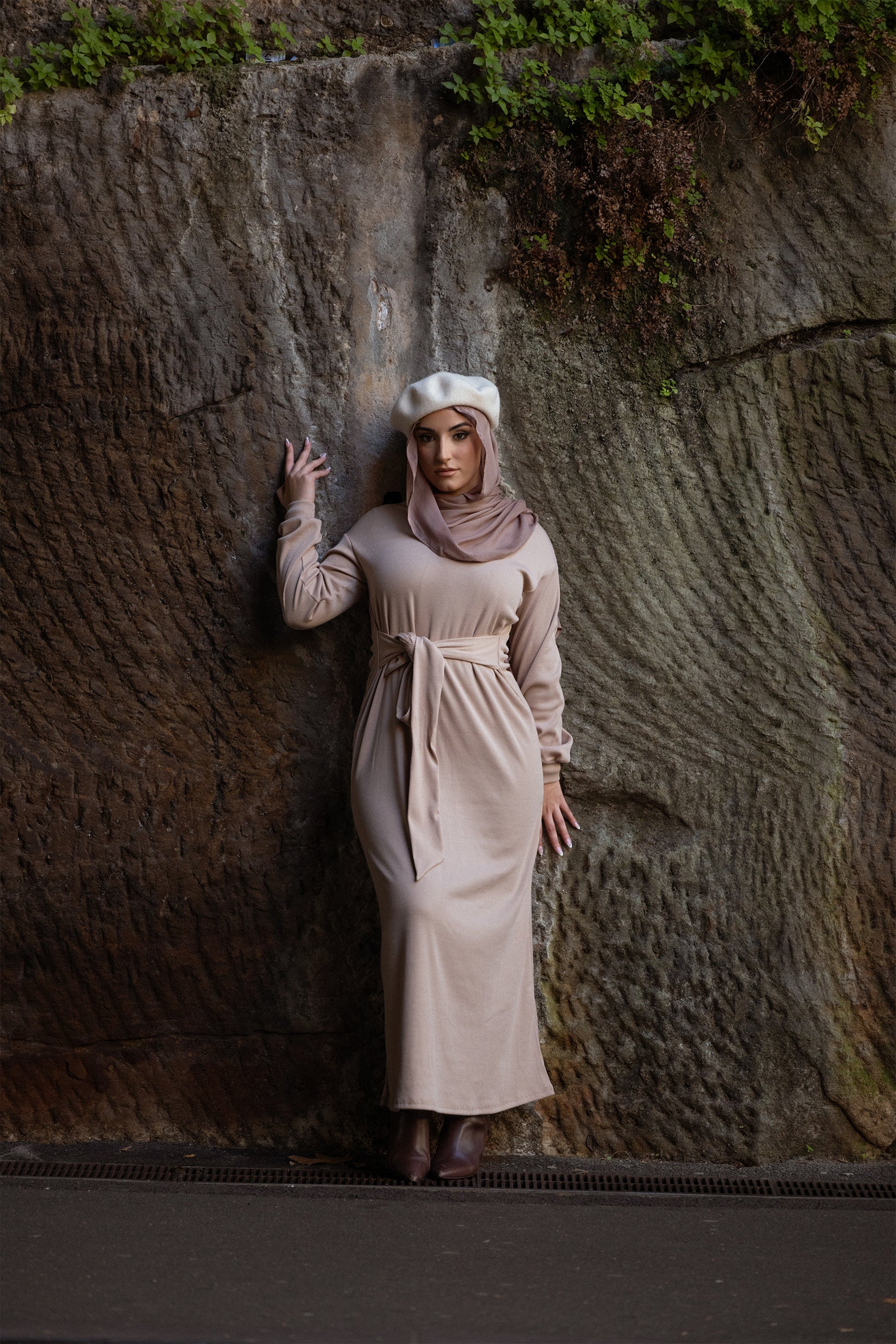 60928-NUD-dress-abaya