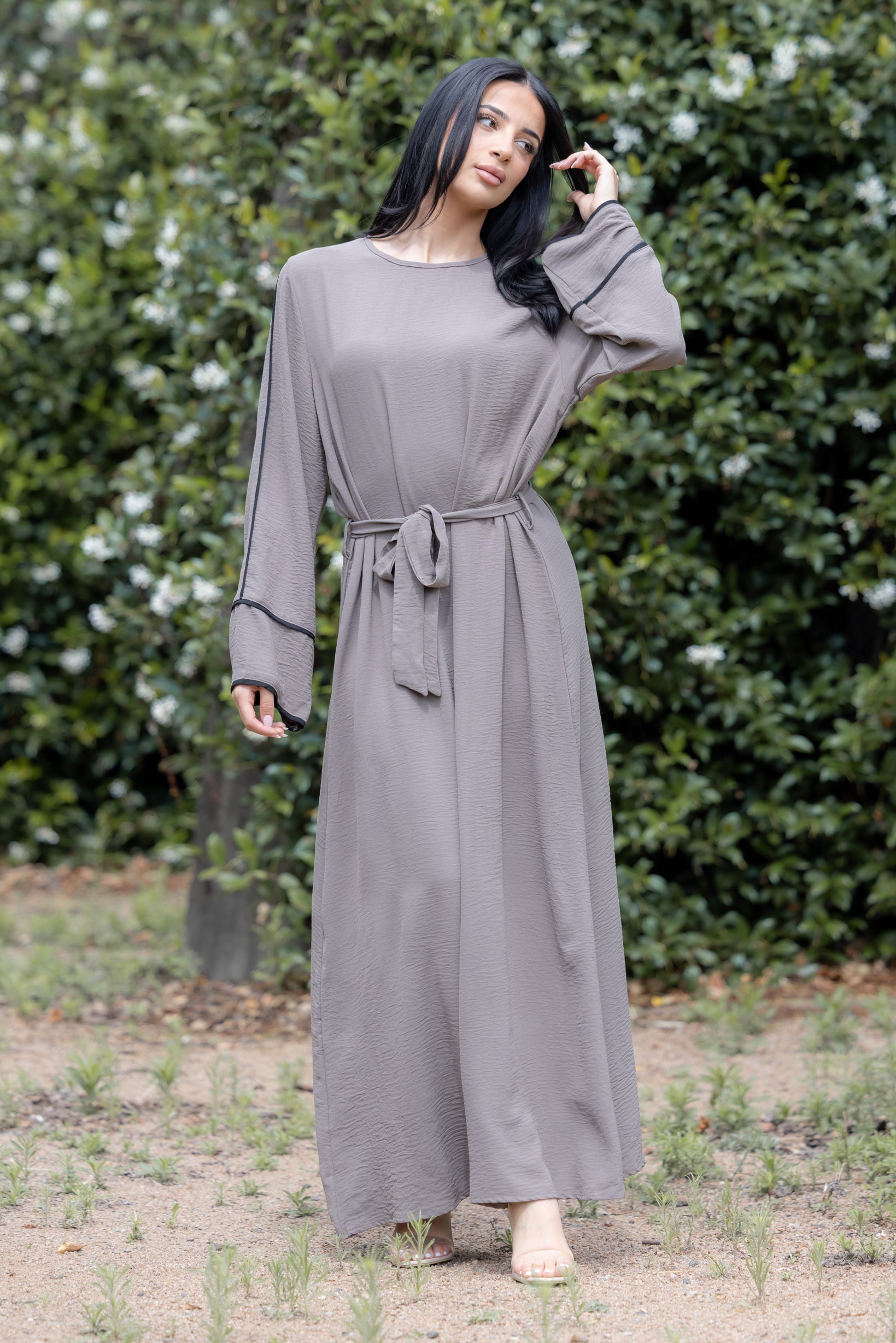 Aliyah Piping Abaya