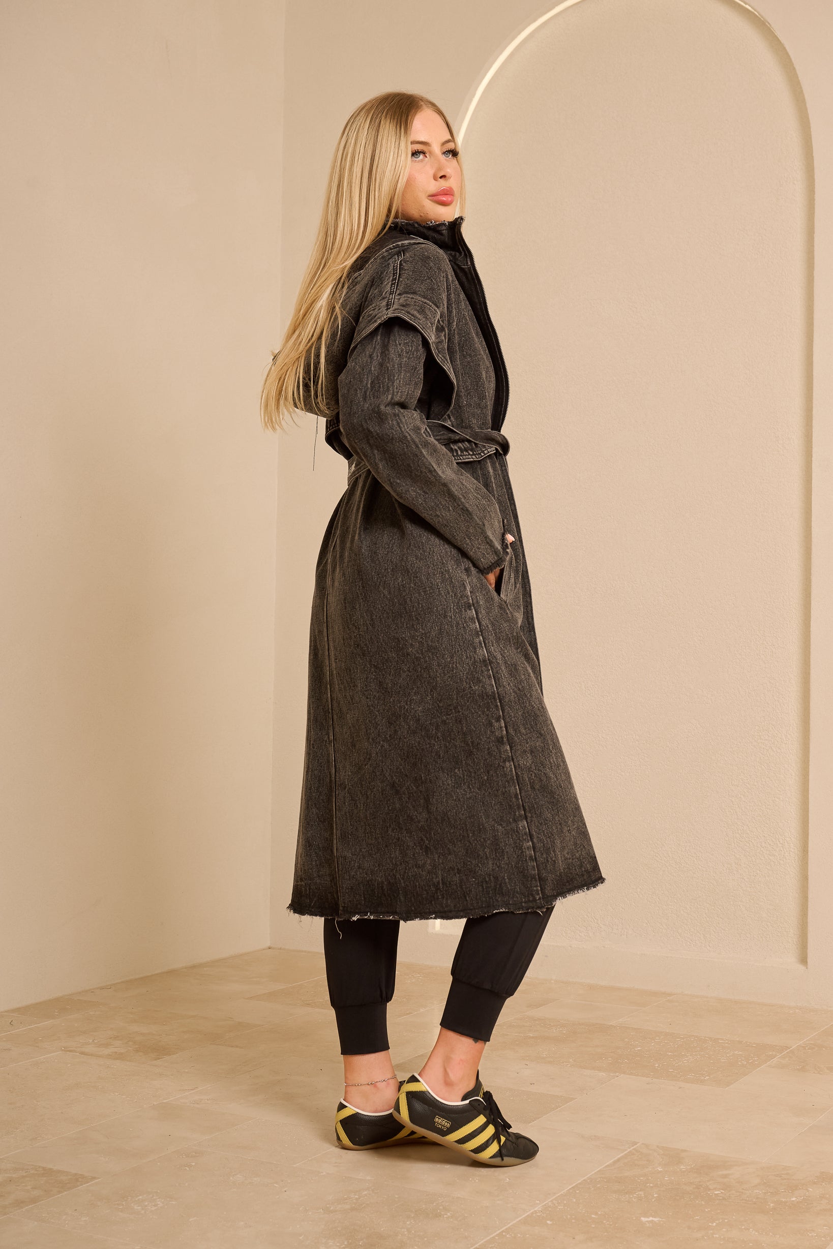 AW0015-BLA-trench-denim