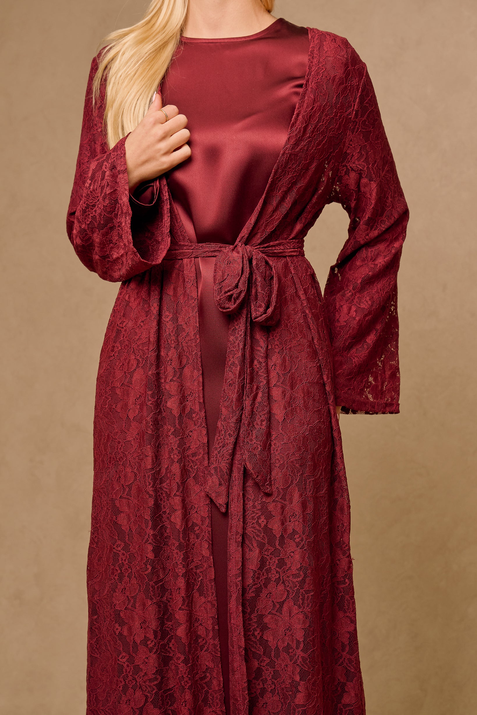 Vionne Lace Set