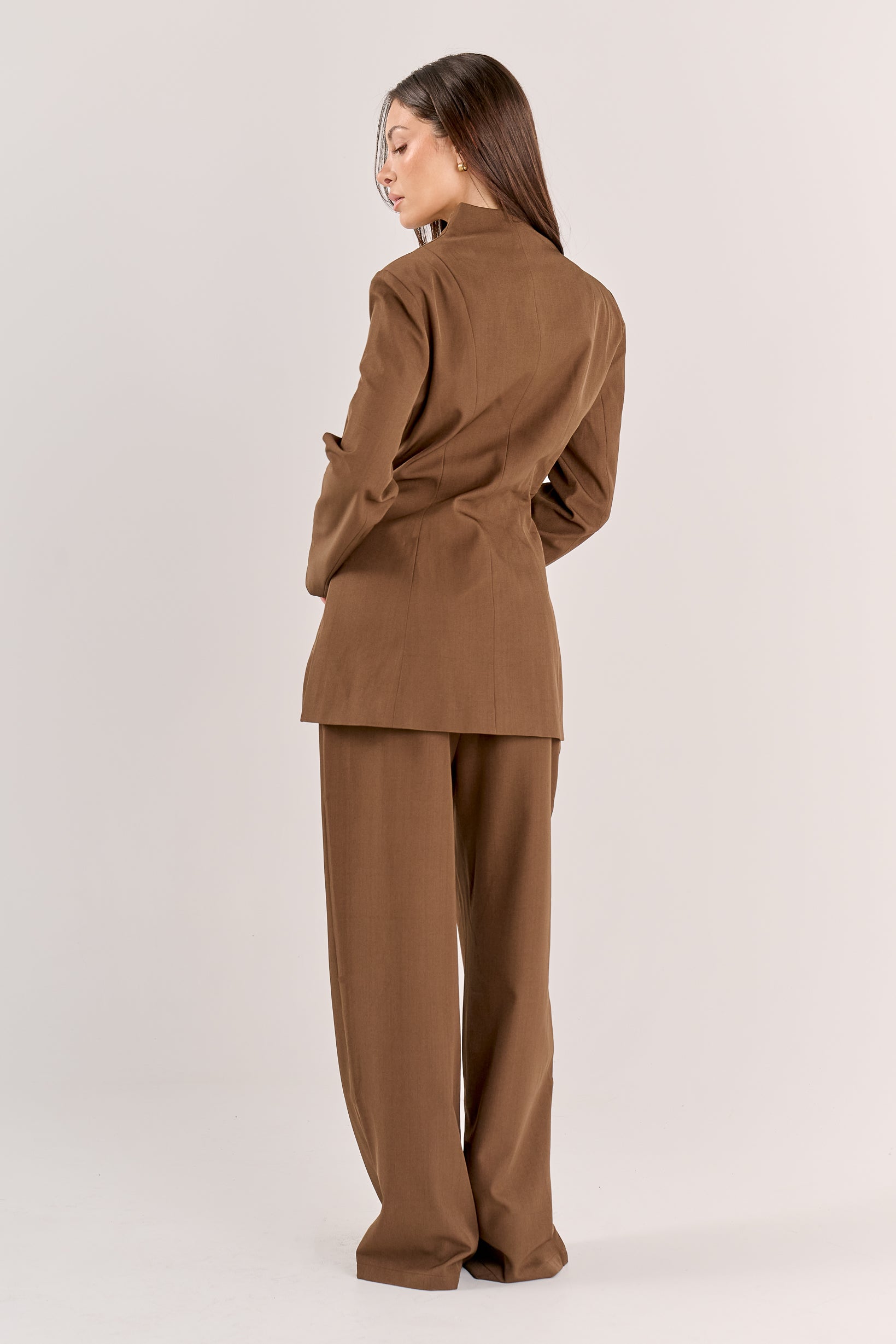 Elaya Suit
