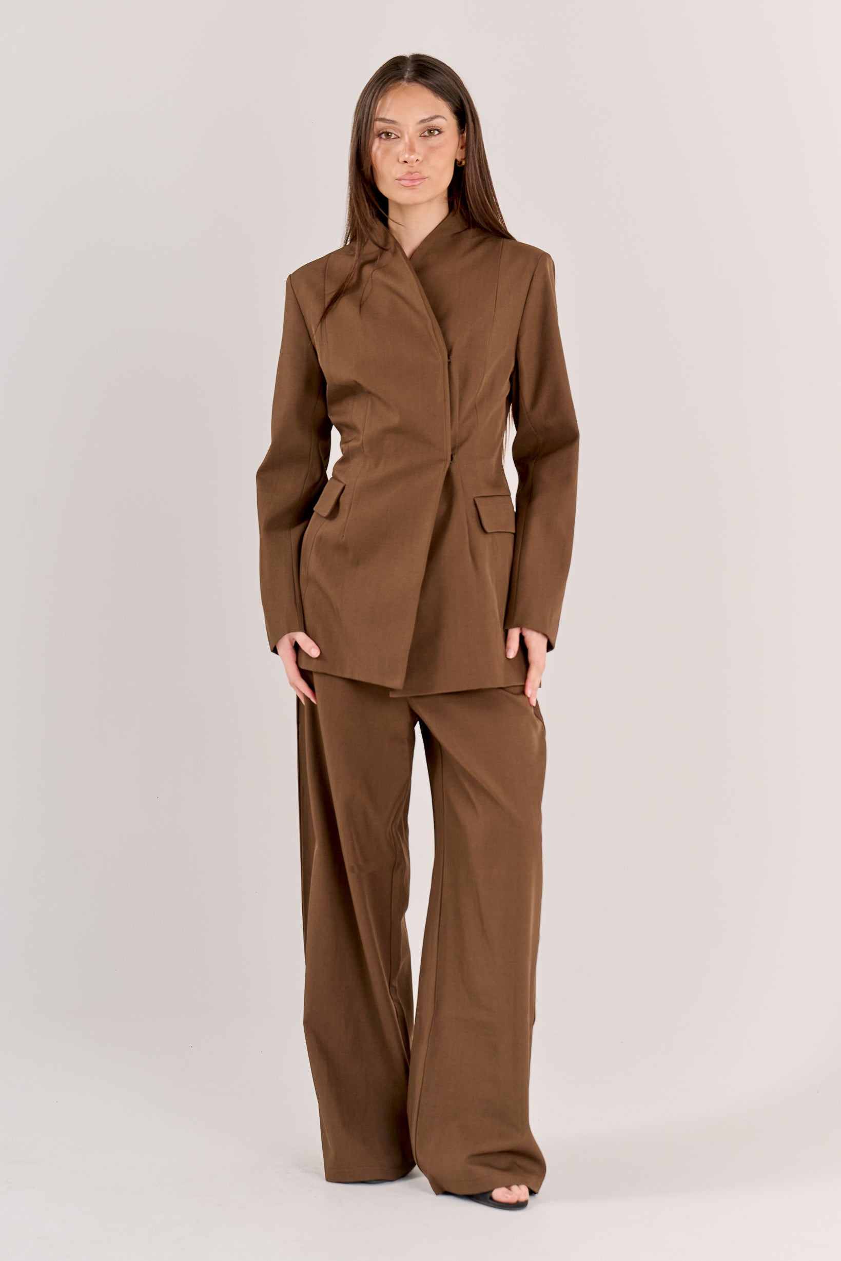 Elaya Suit