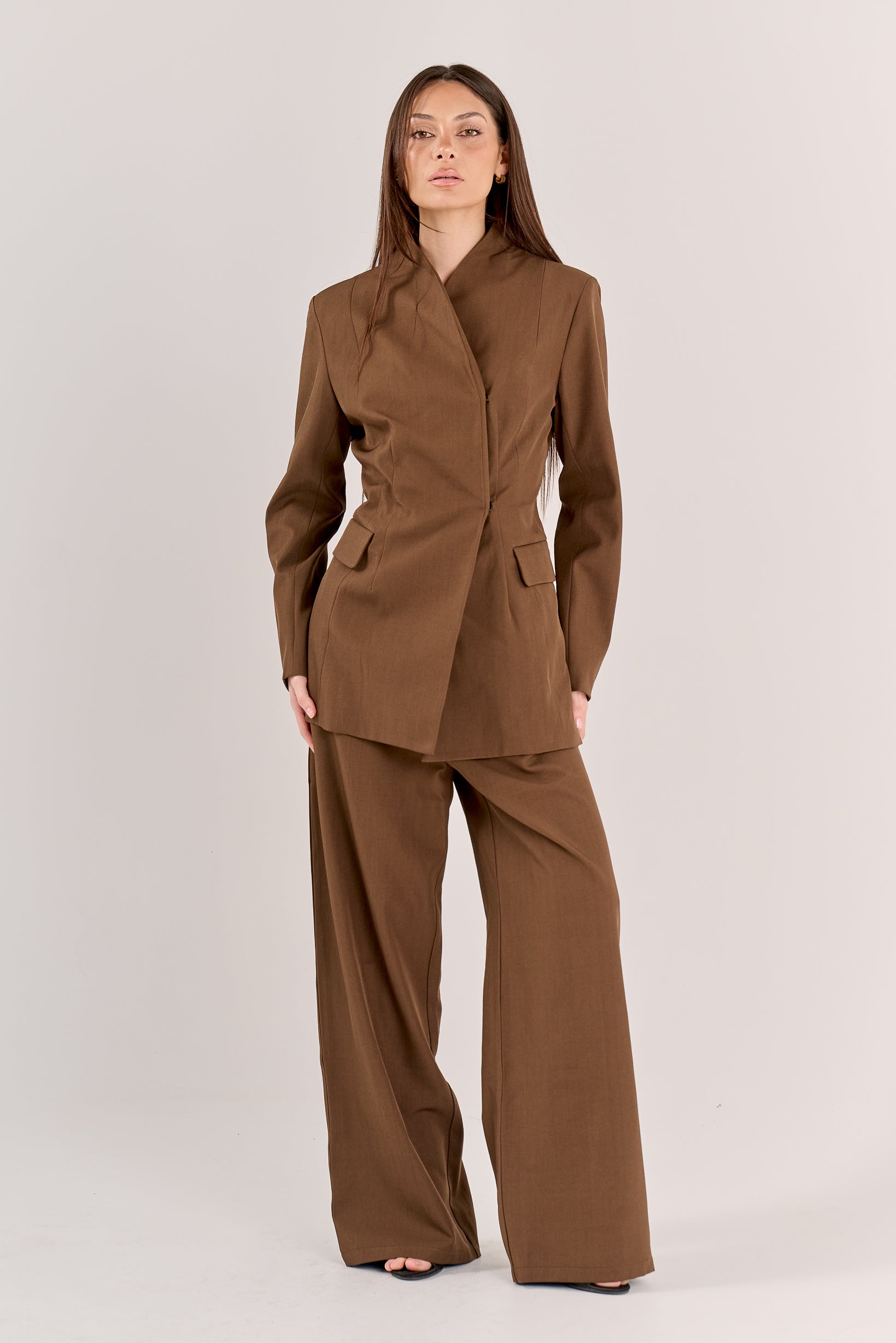 Elaya Suit