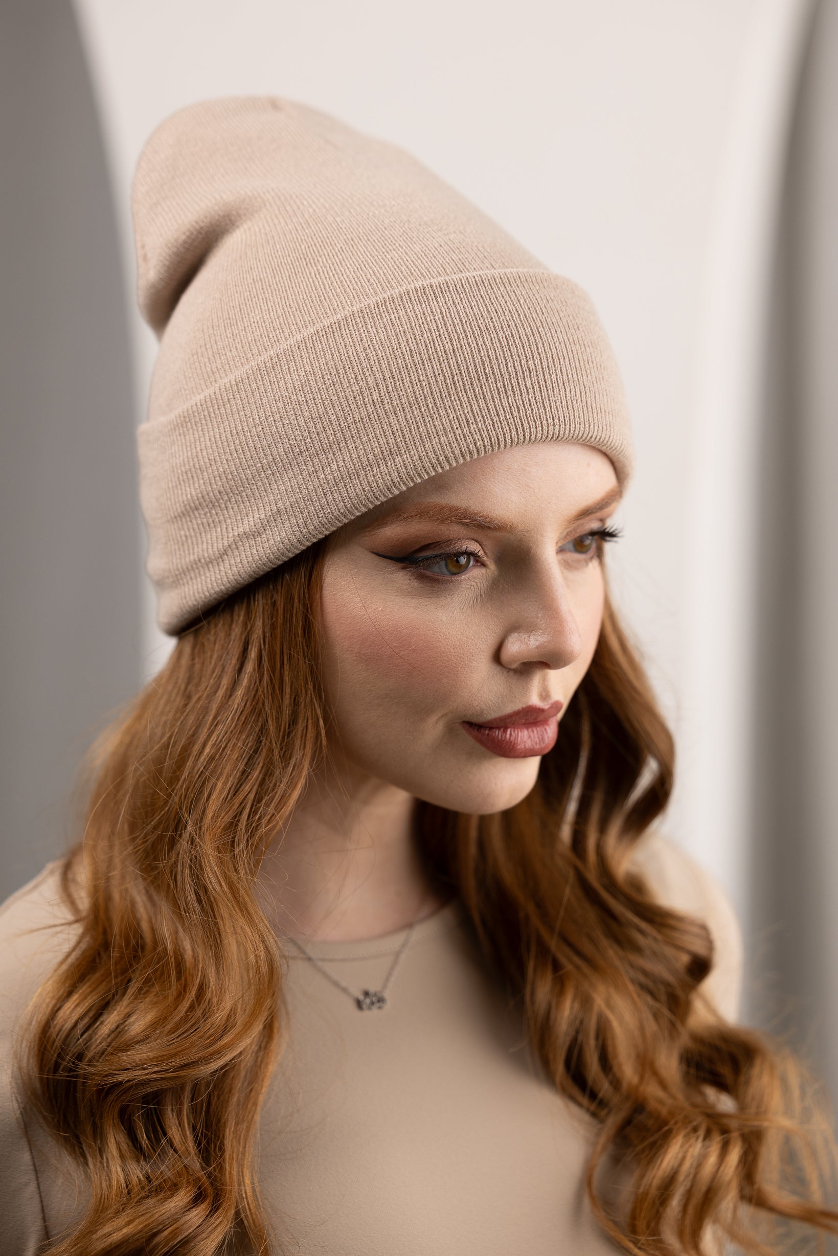 BEA001-Porcelain-beanie-hat