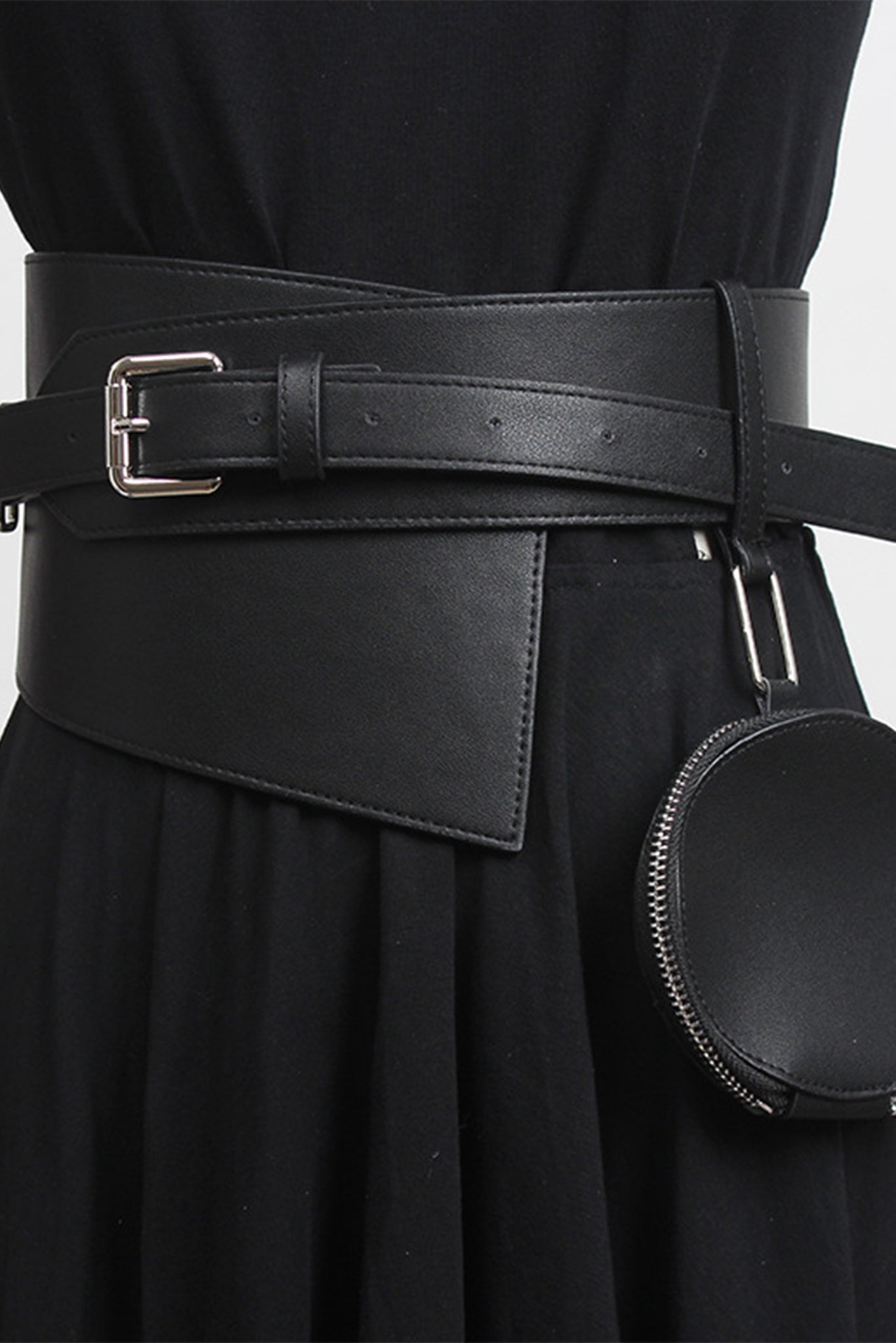 BLT009Black-belt-accessories