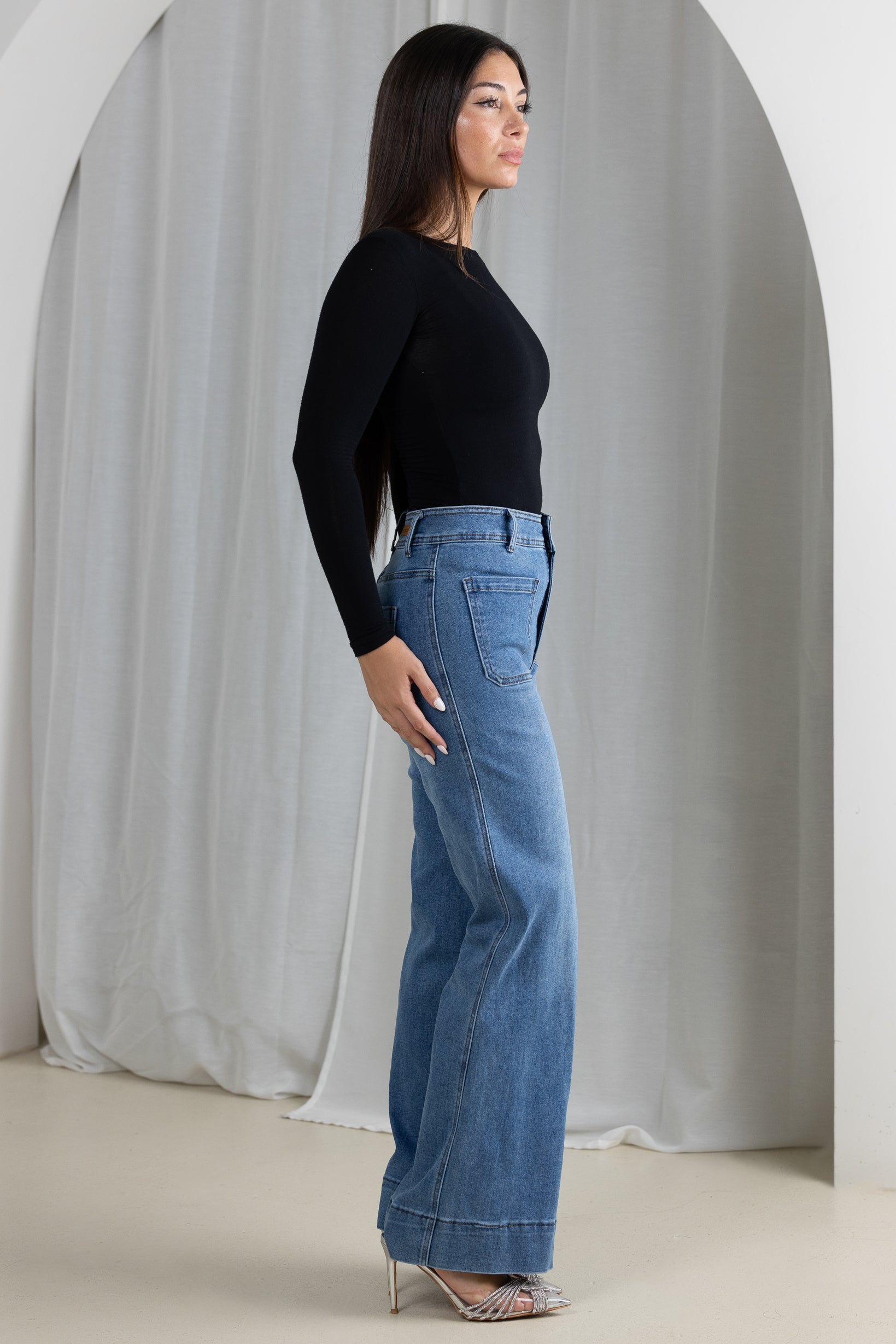 Lora Front Pocket Straight Jeans