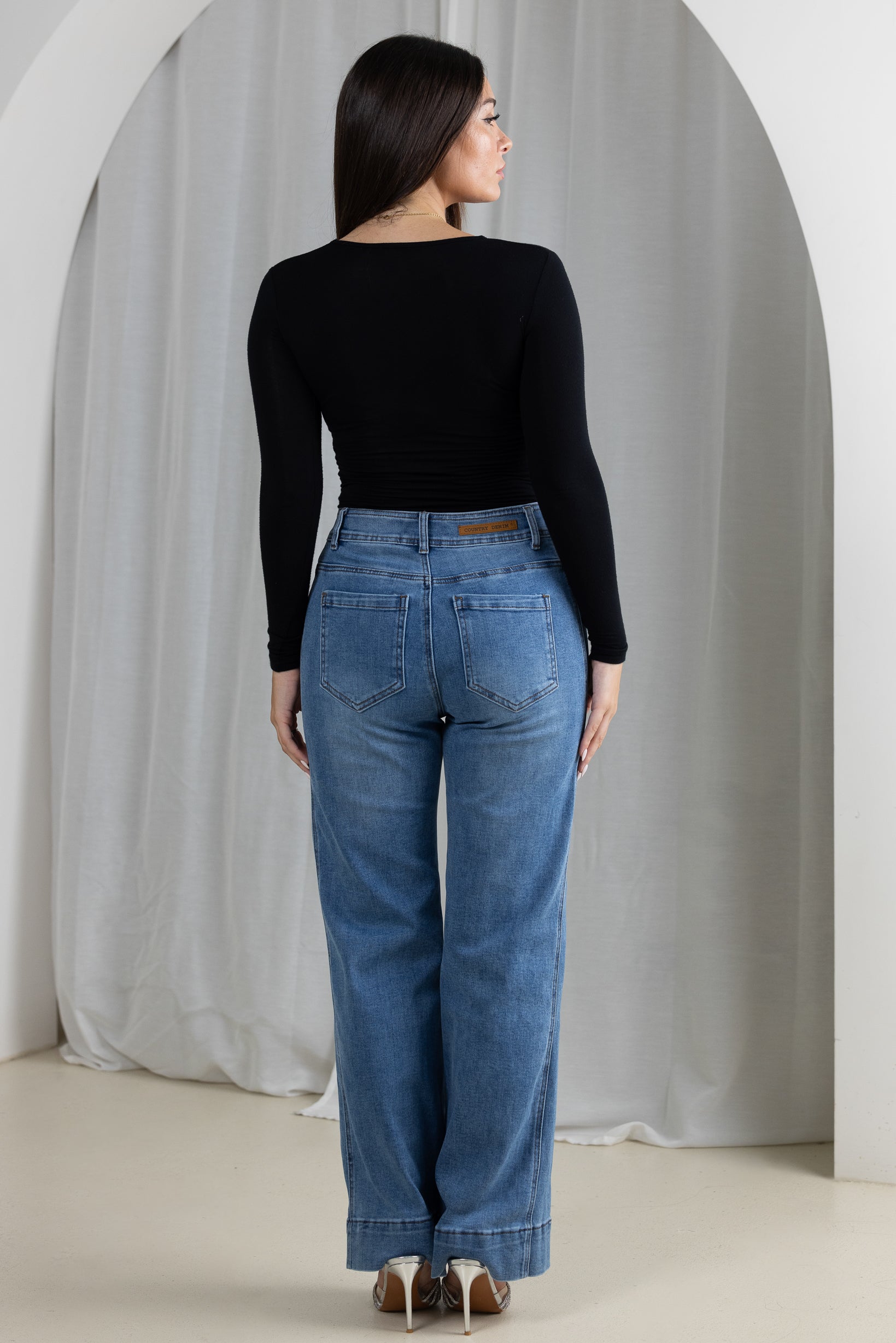 Lora Front Pocket Straight Jeans