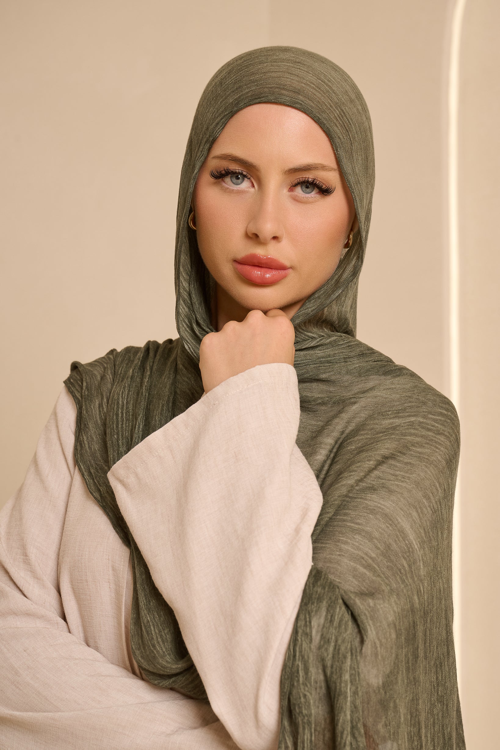 Èlan Luxe Crinkled Shawl - Shades of Green