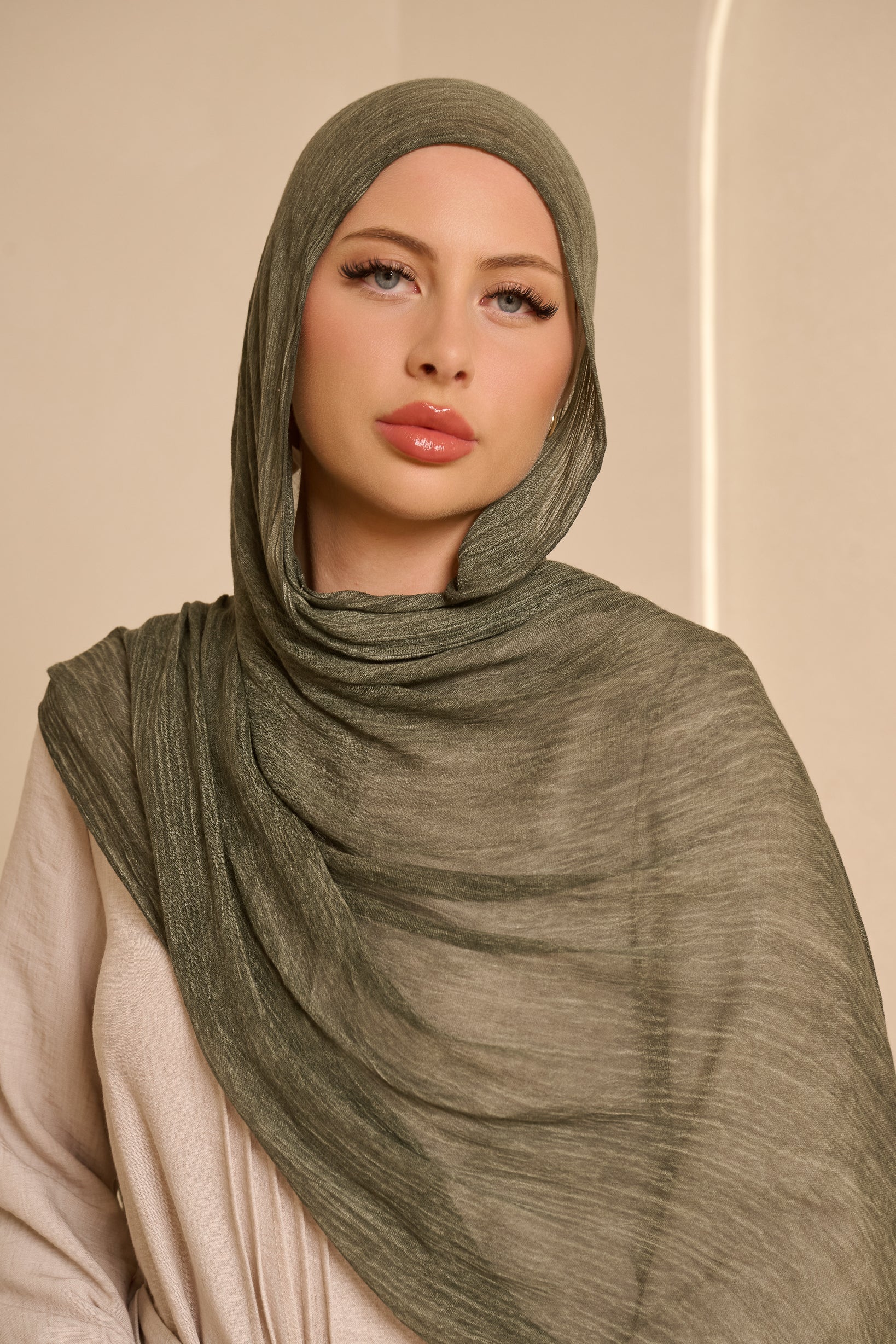 Èlan Luxe Crinkled Shawl - Shades of Green