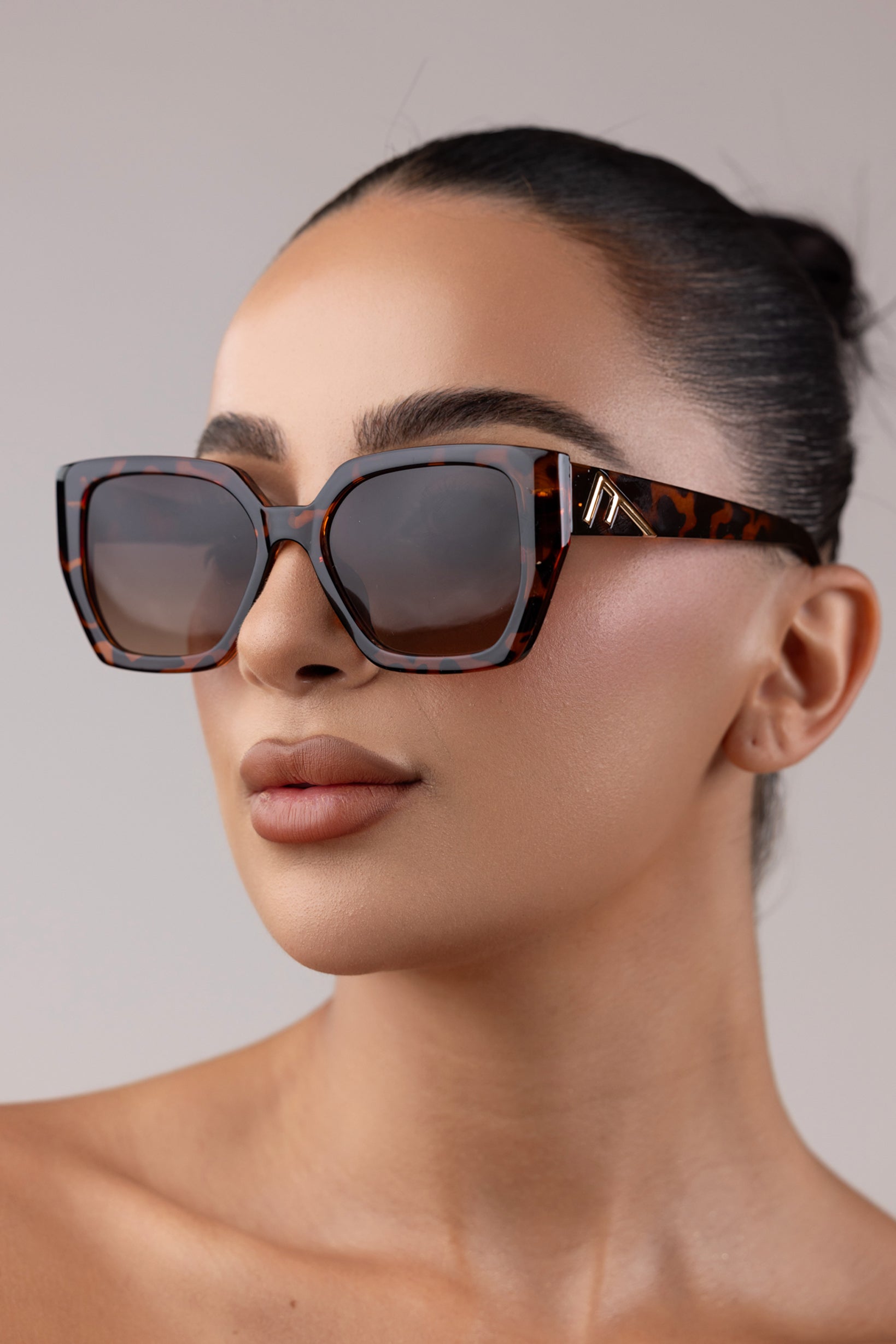 DS-W90124-BRN-sunglasses-accessories
