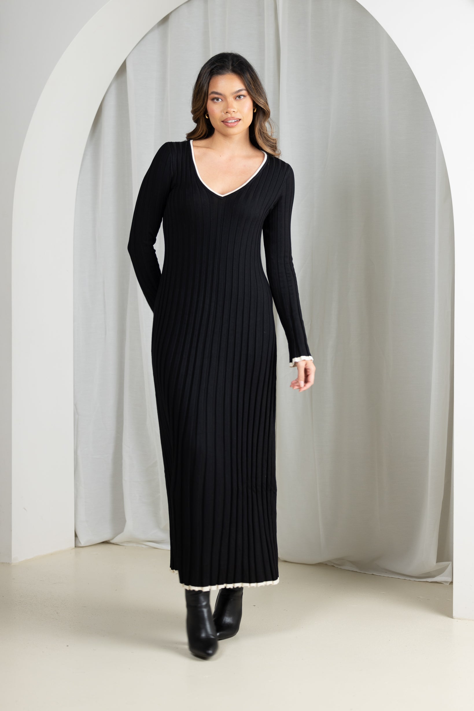 KM840-BLK-dress-knit