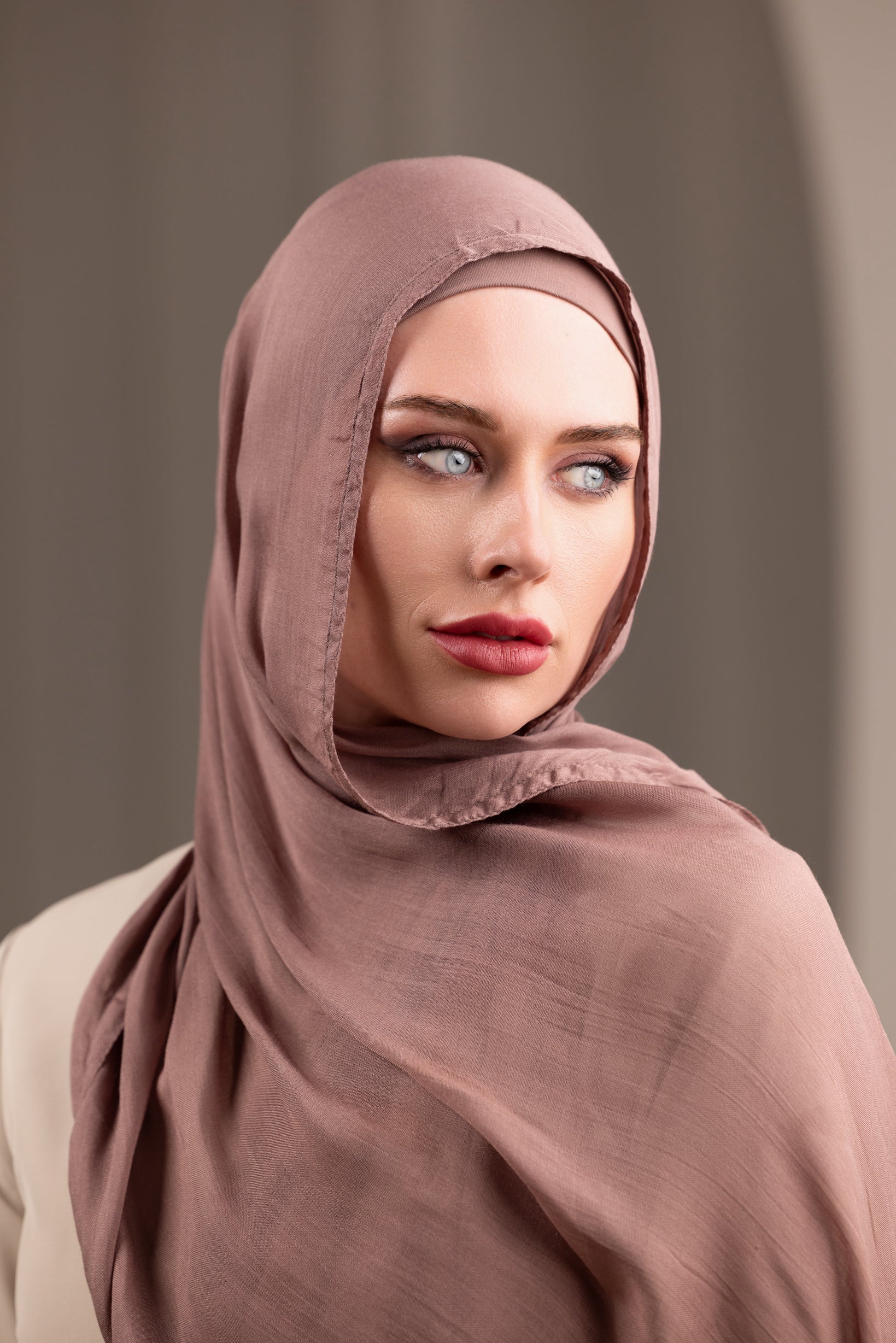 LMS002-BEAVER-shawl-cap-hijab