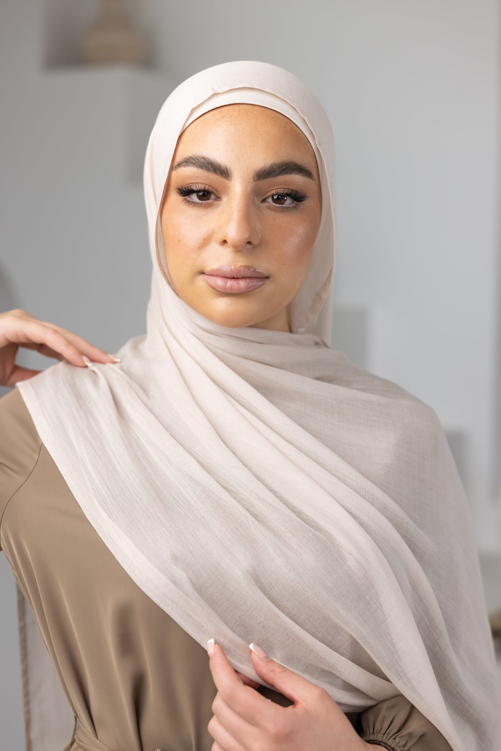 LMS002-BONE-shawl-hijab