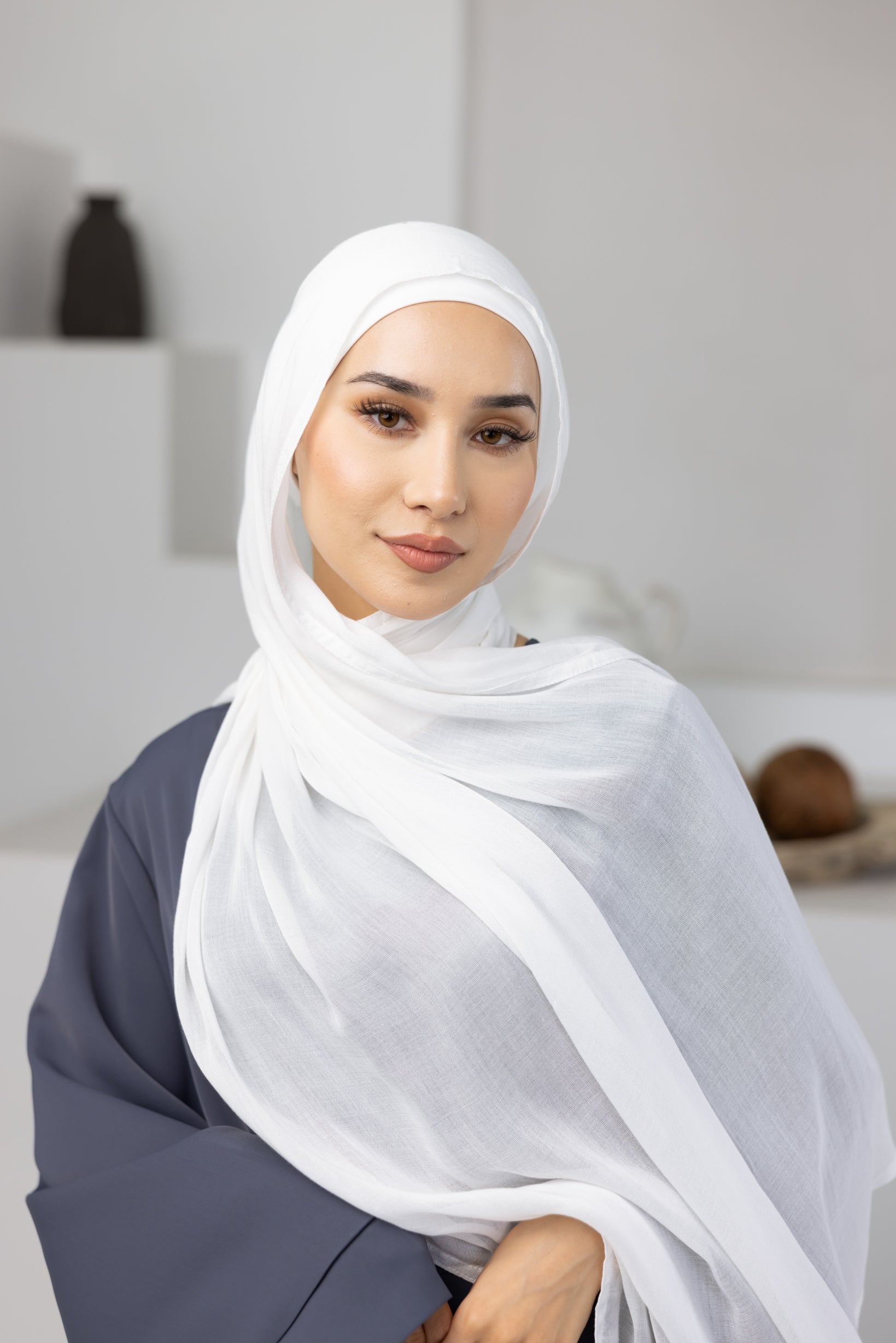 LMS002-WHI-shawl-cap-hijab