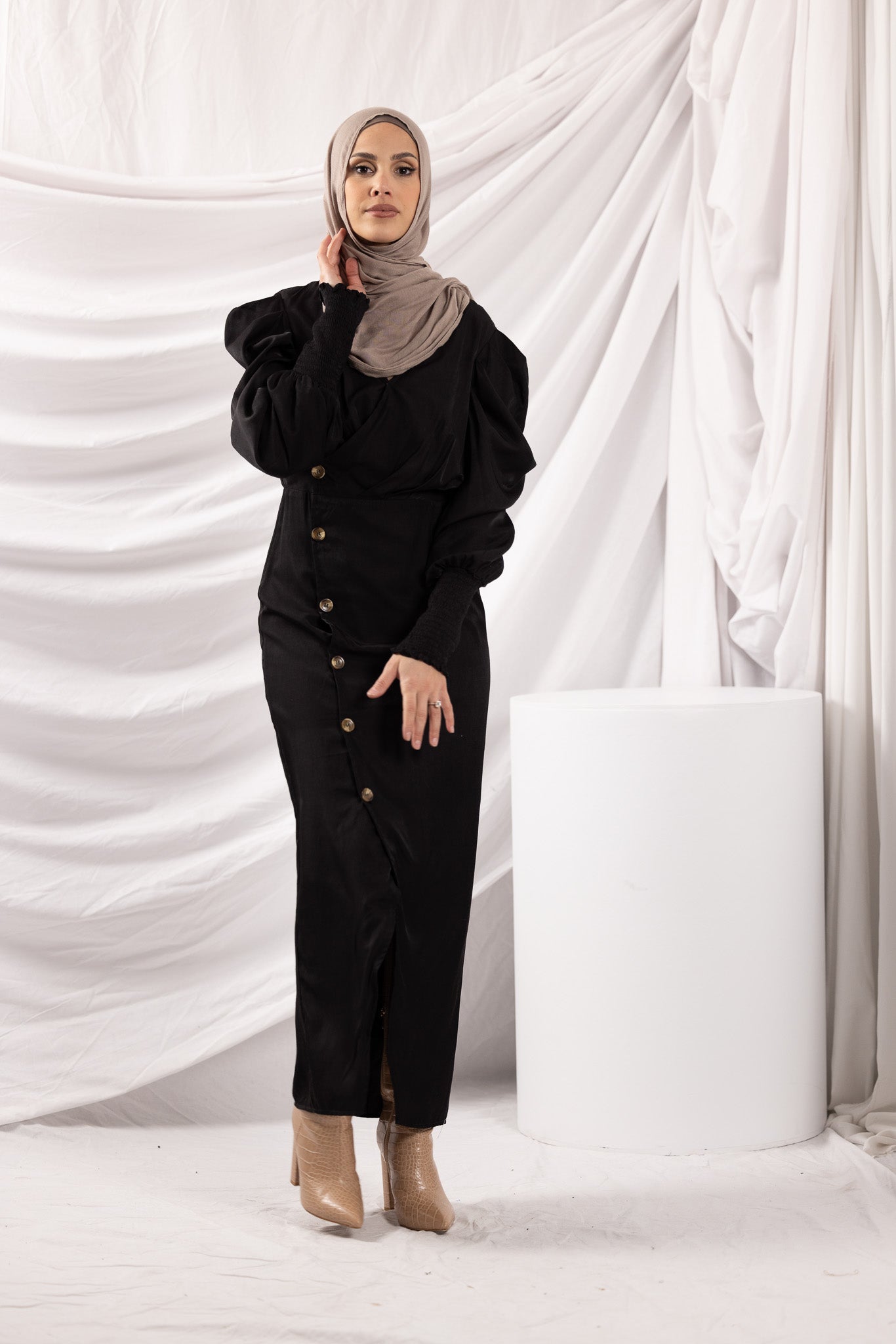 M7330-Black-dress-abaya