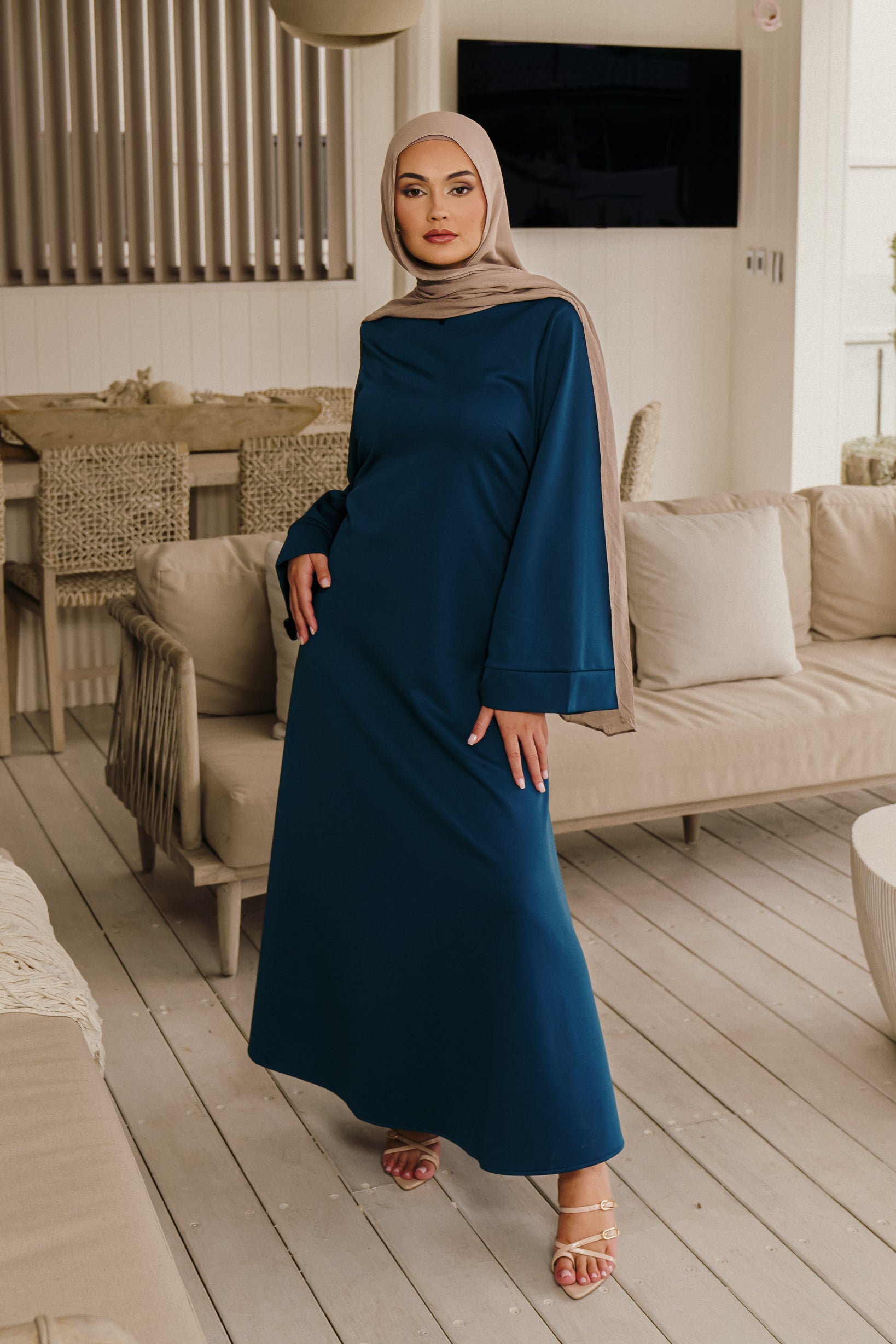 M7635-1-TUR-abaya