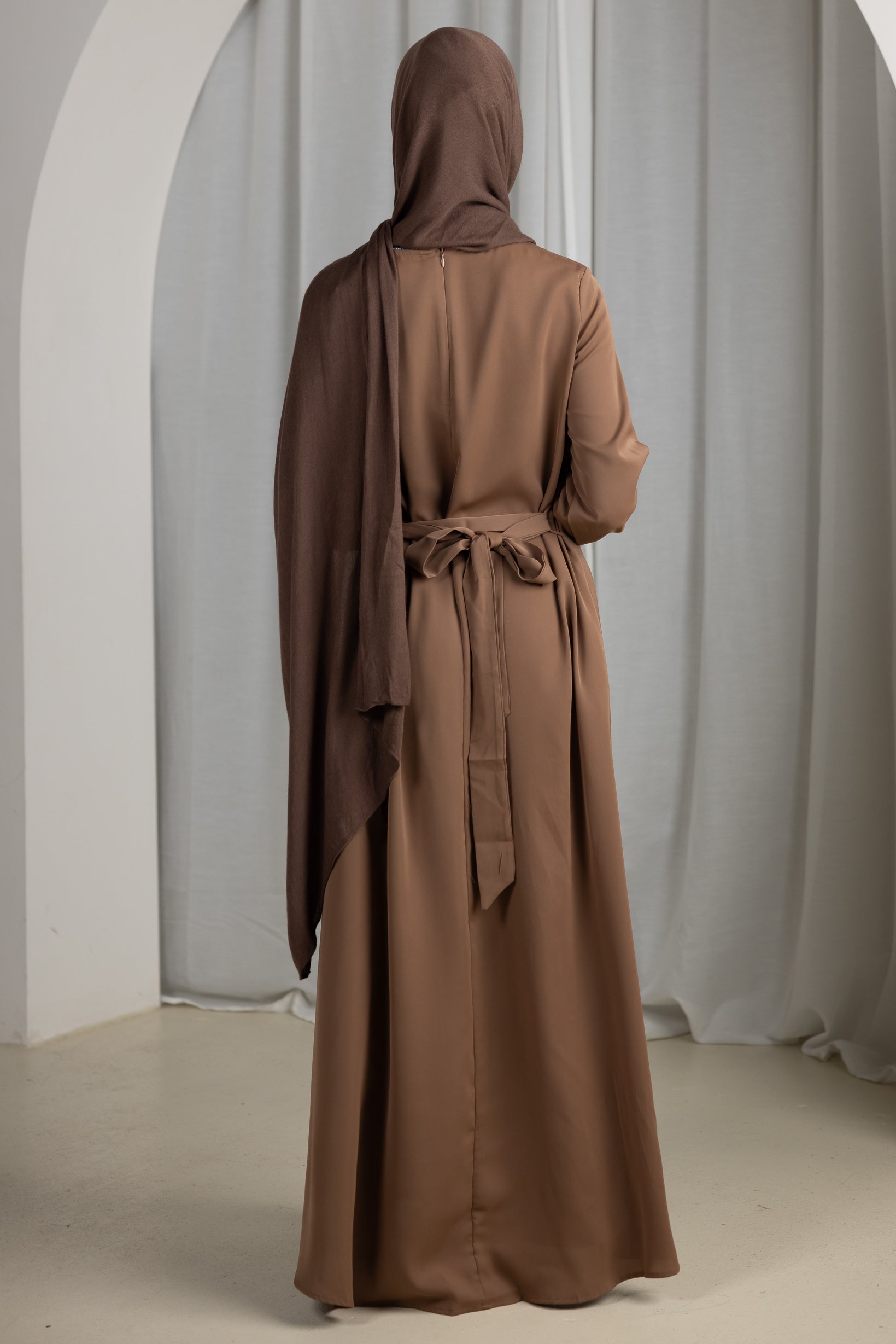 Closed Sleeve Abaya - Shades of Brown