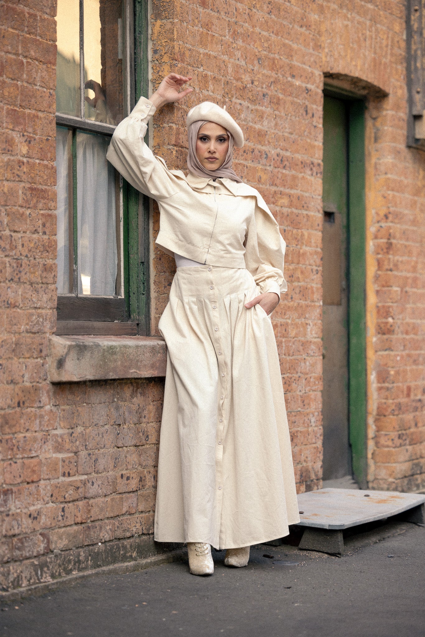 M7857Beige-maxi-skirt