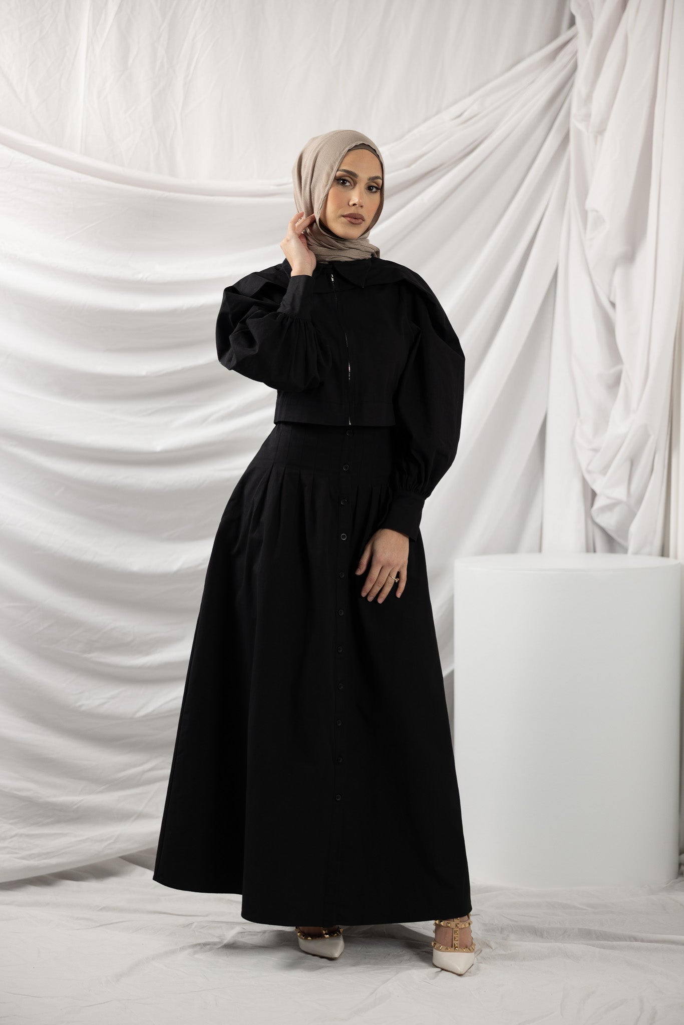 M7857Black-skirt-maxi