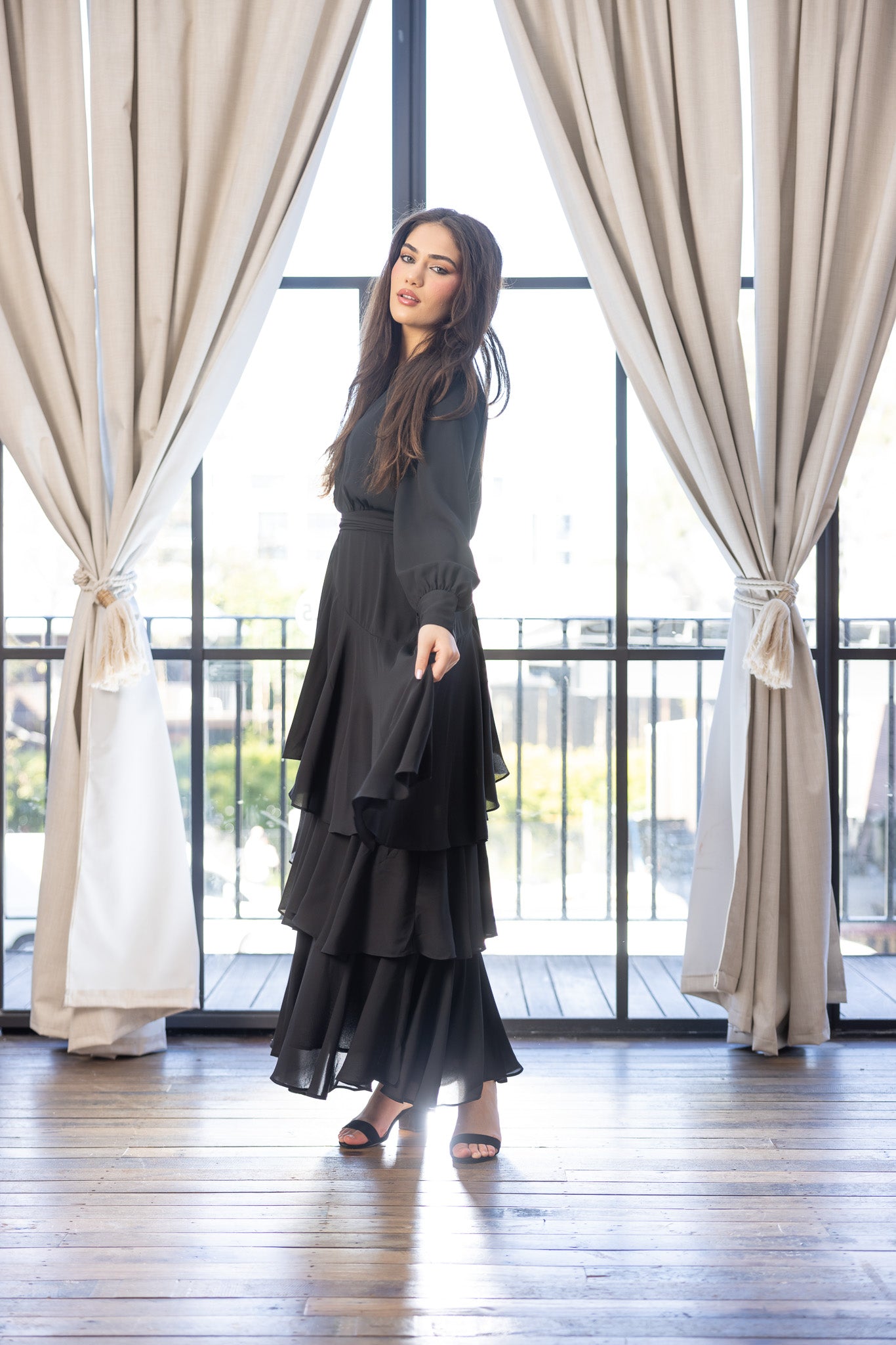 M8242Black-dress-abaya