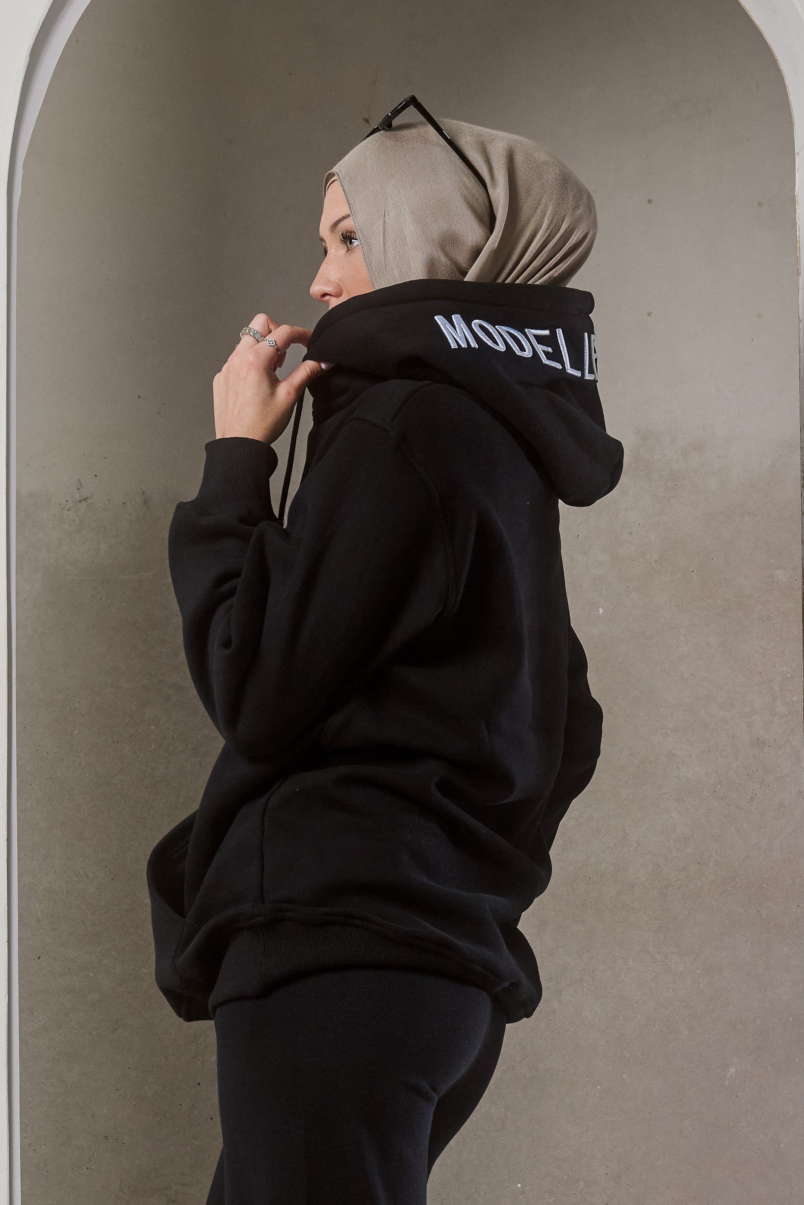 Modelle/Move Logo Hooded Top
