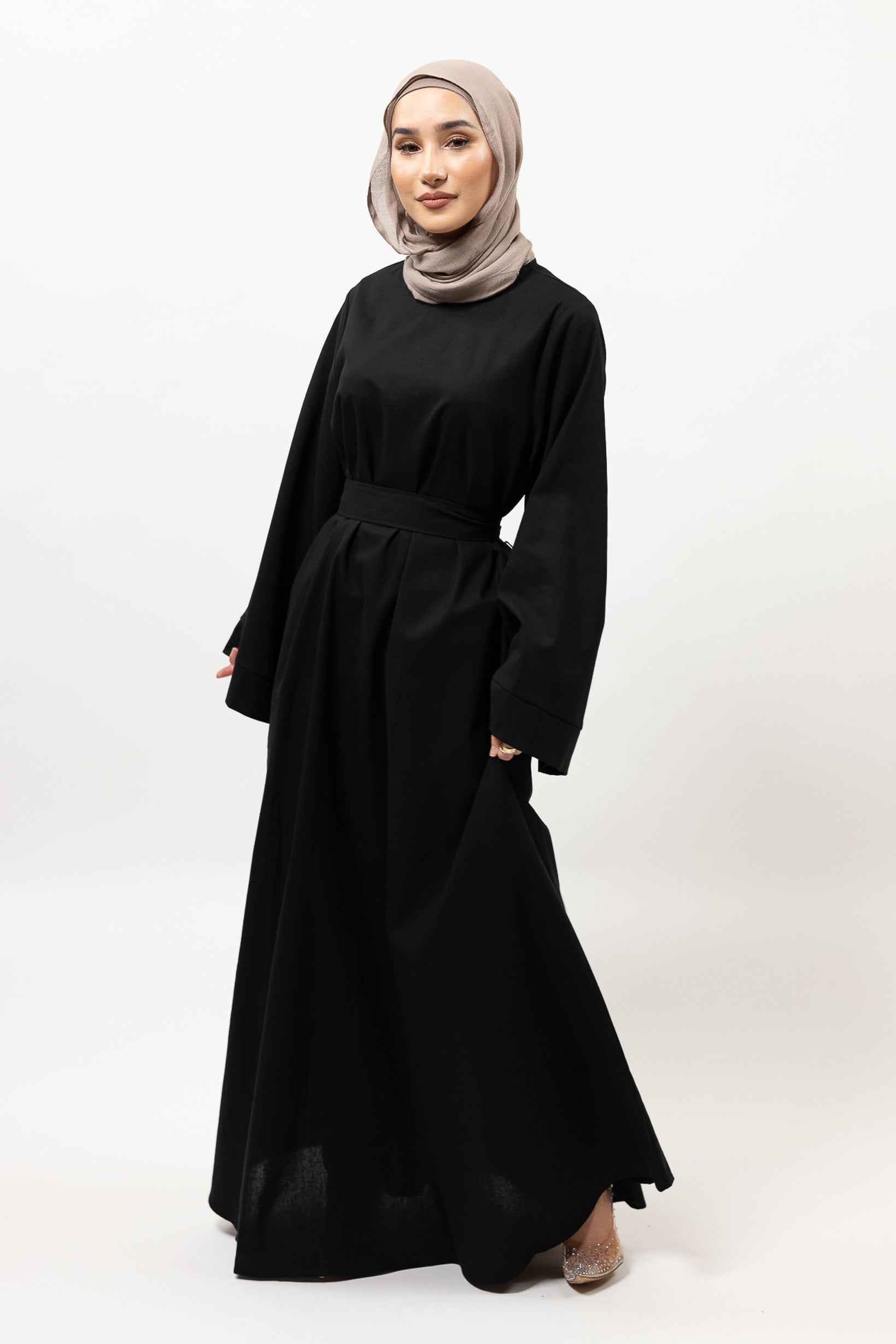 M8390Black-dress-abaya