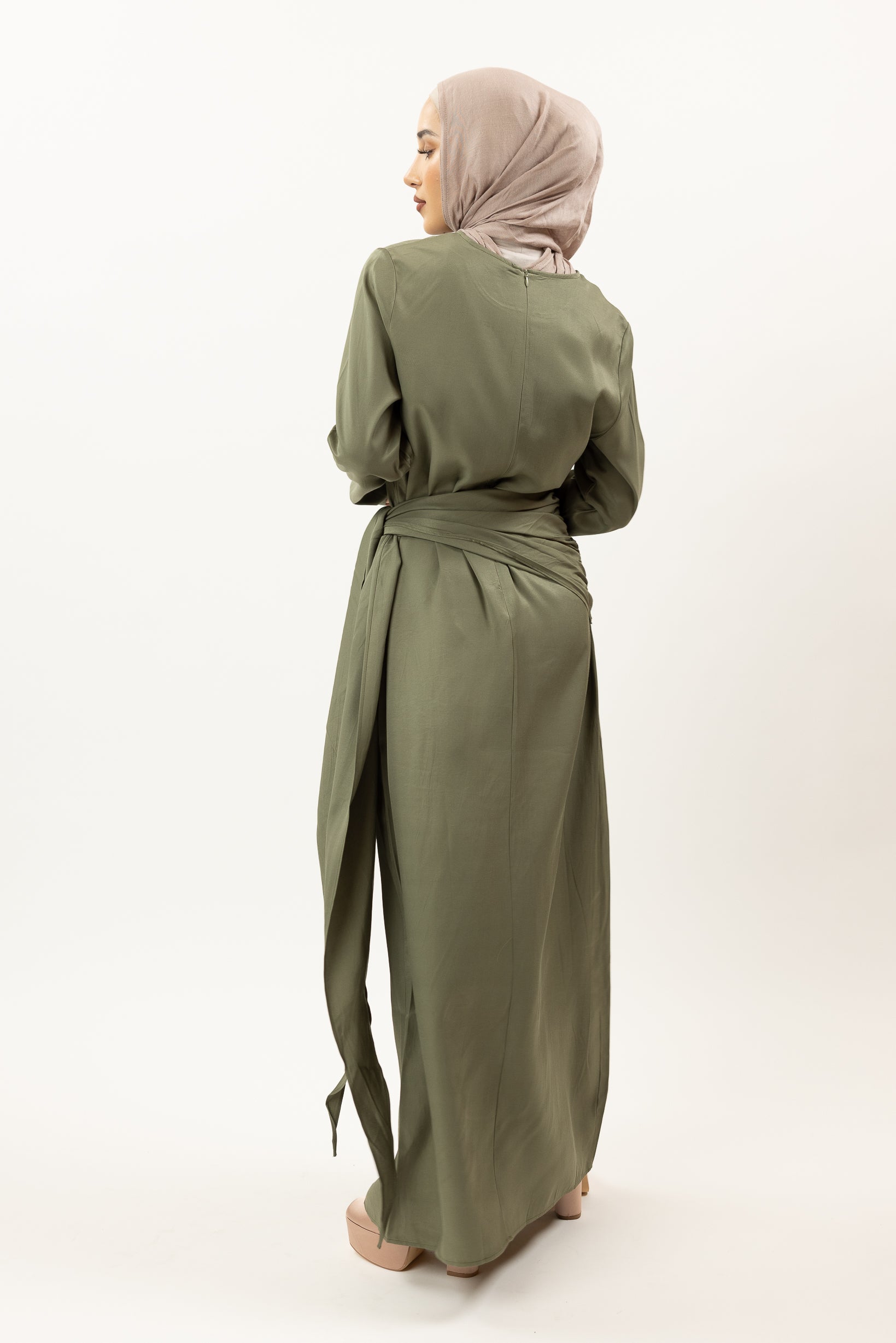 M8438Khaki-maxi-dress