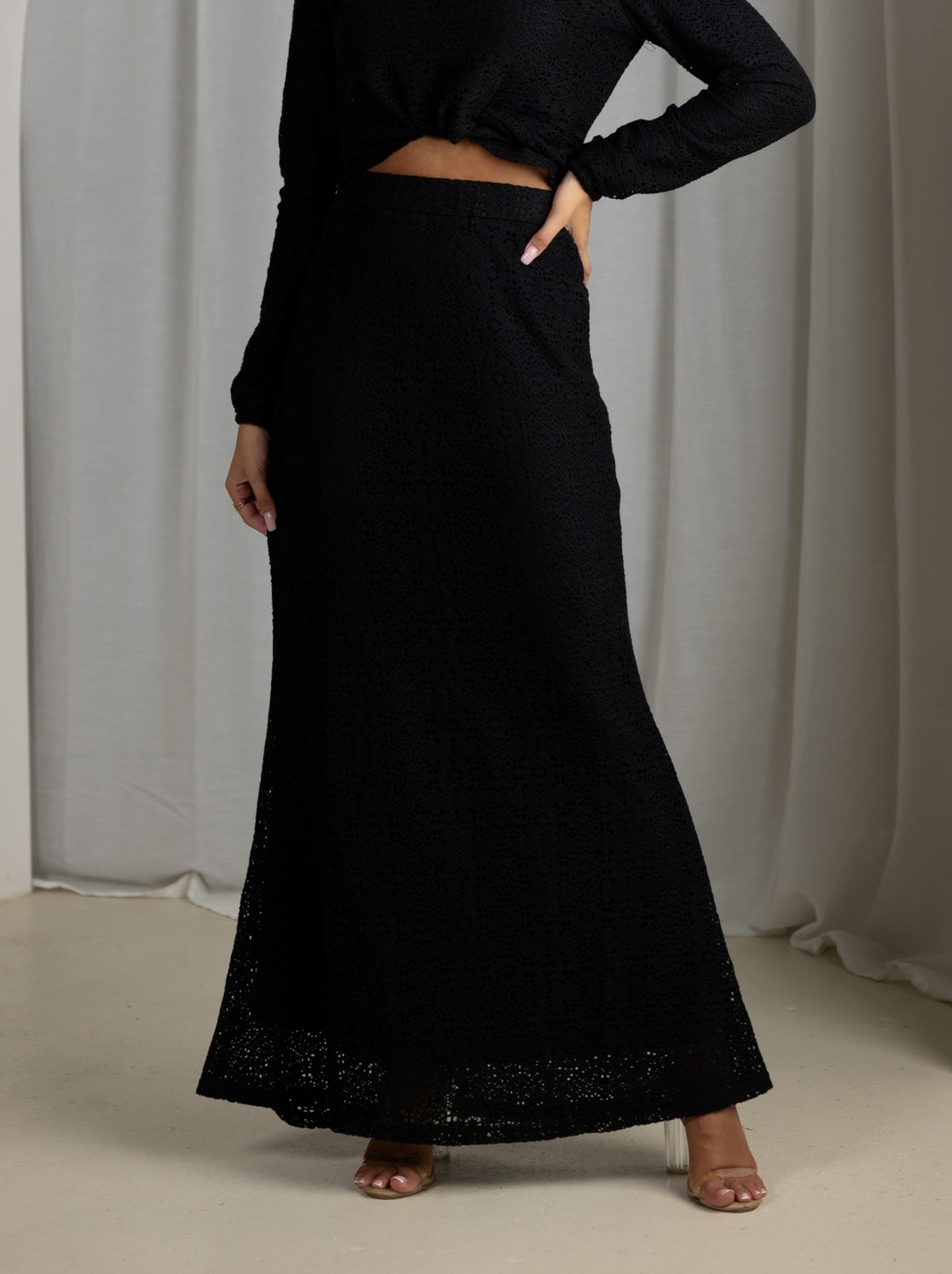 M8487Black-lace-skirt