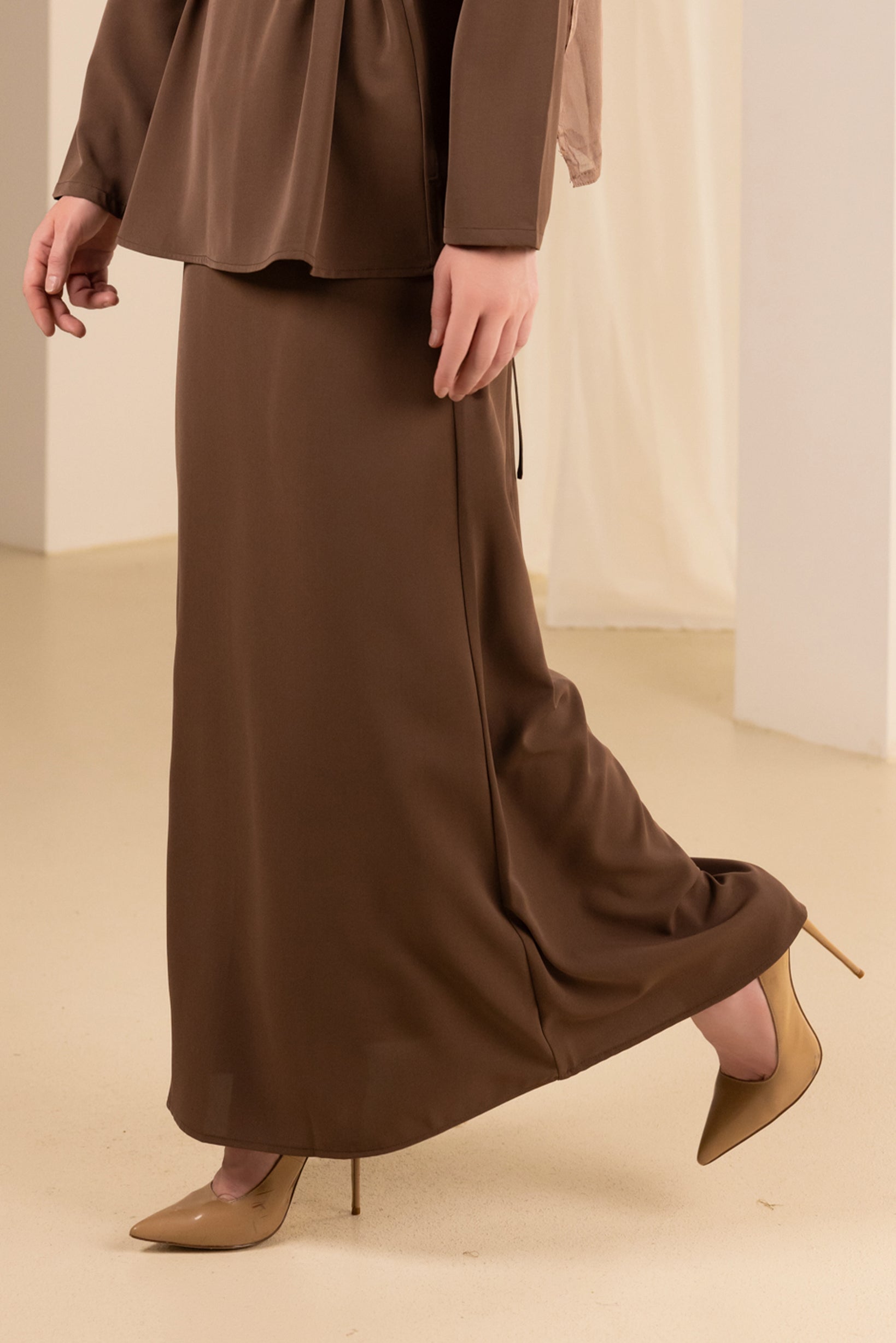 M8539Chocolate-maxi-skirt