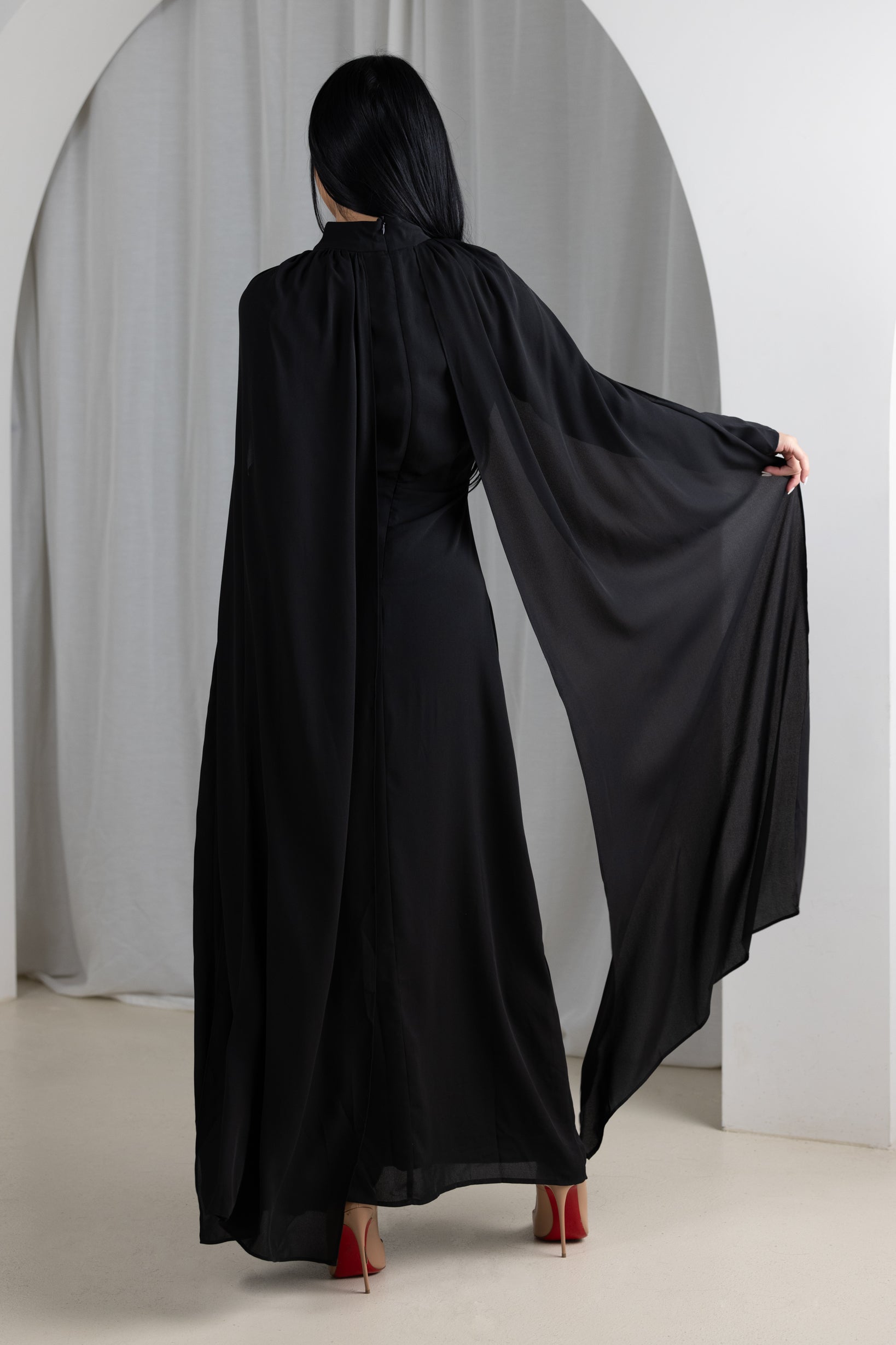 M8621Black-dress-abaya