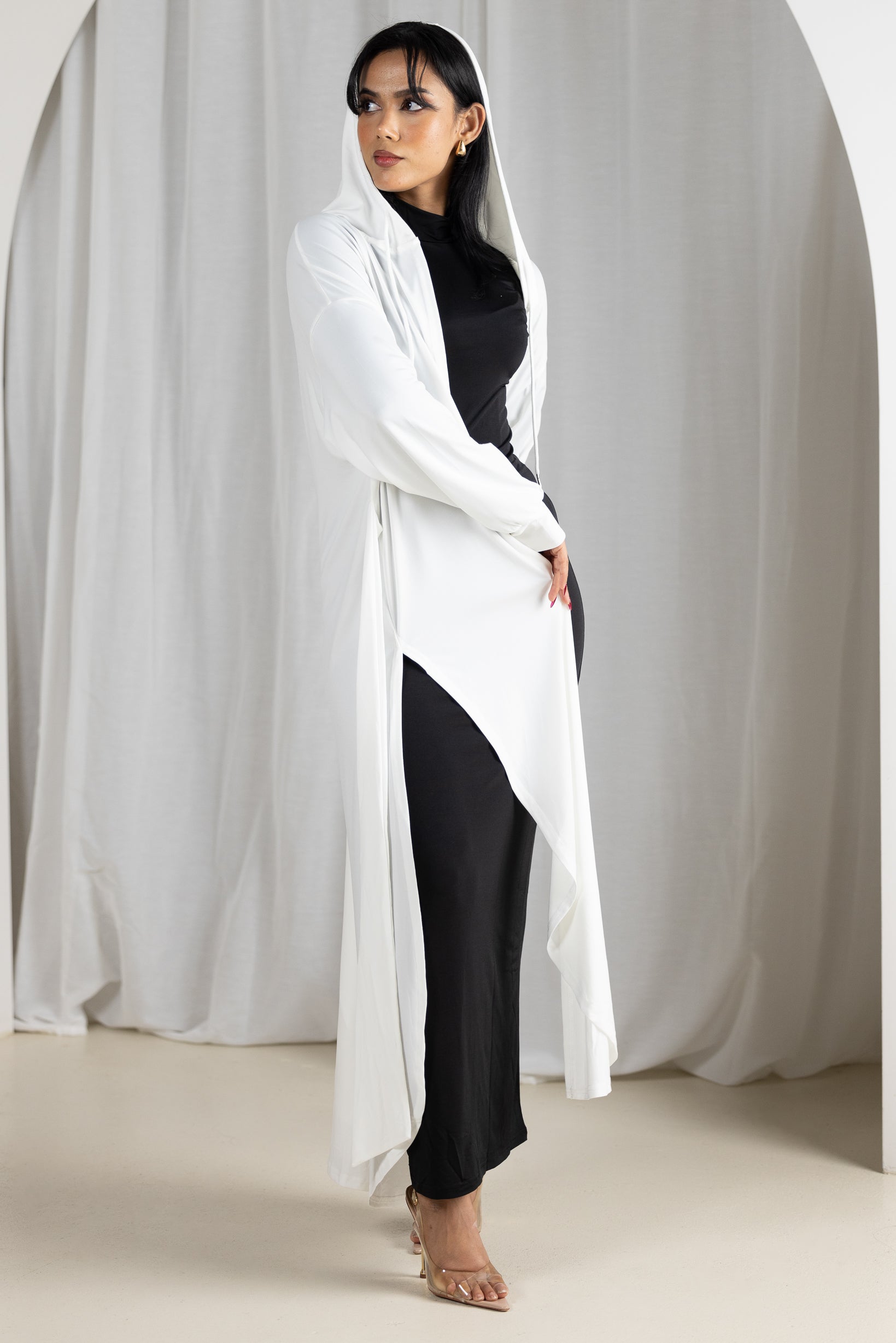 M8660White-cardigan