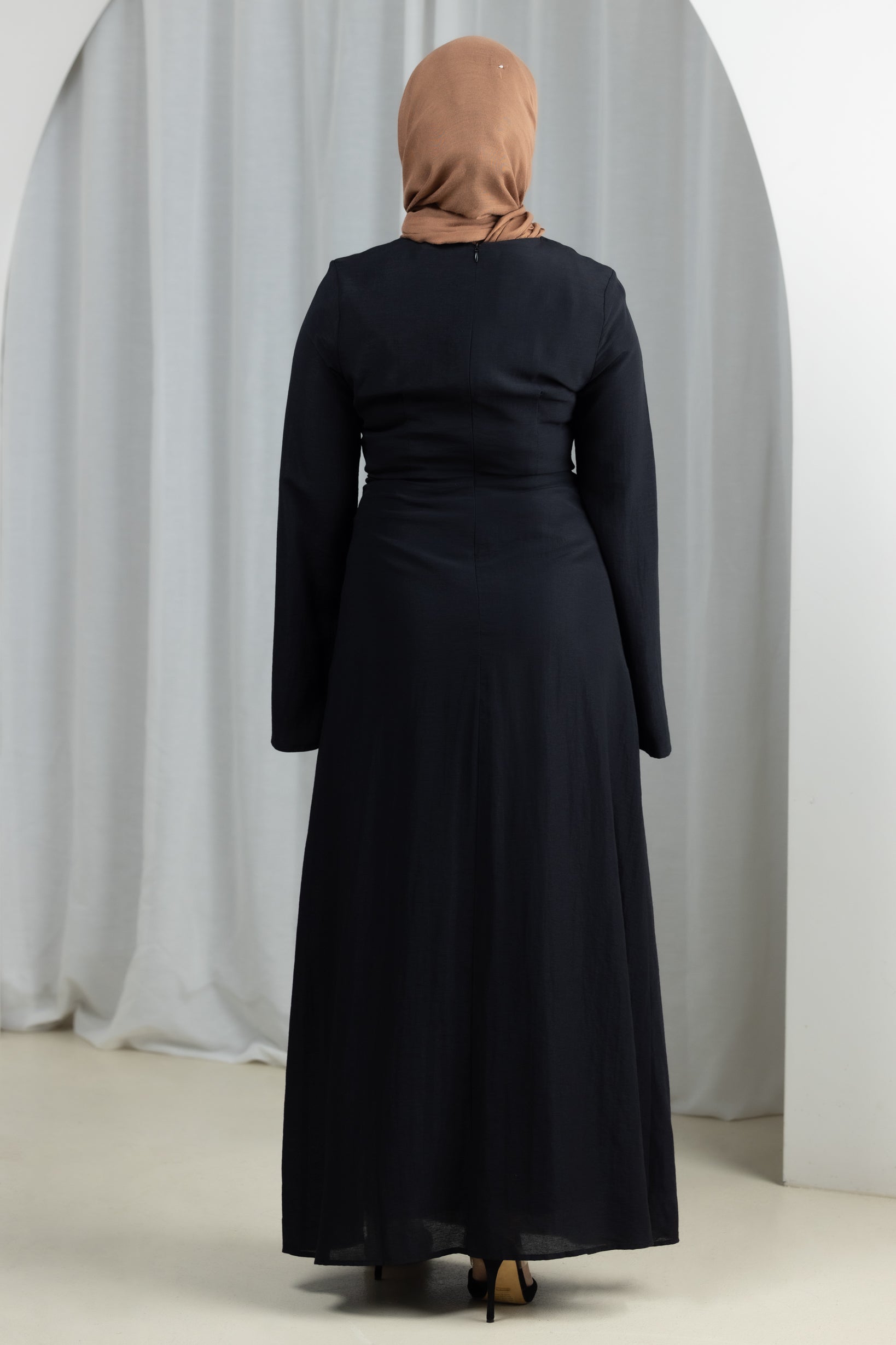 M8736-BLK-maxi-dress