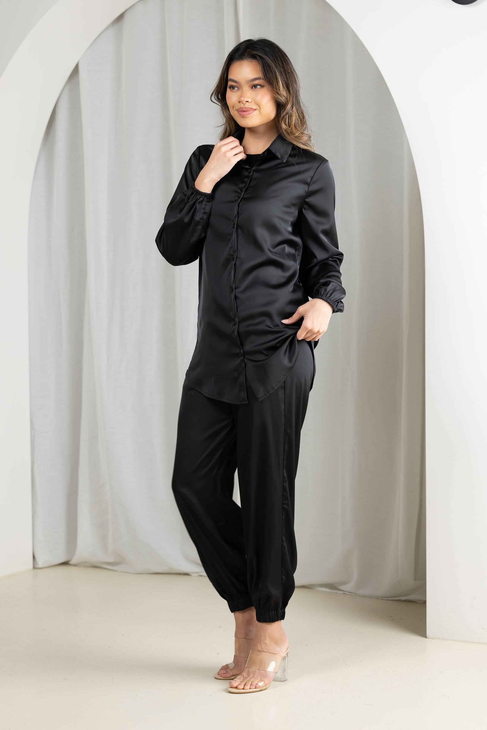 M8882Black-pants_